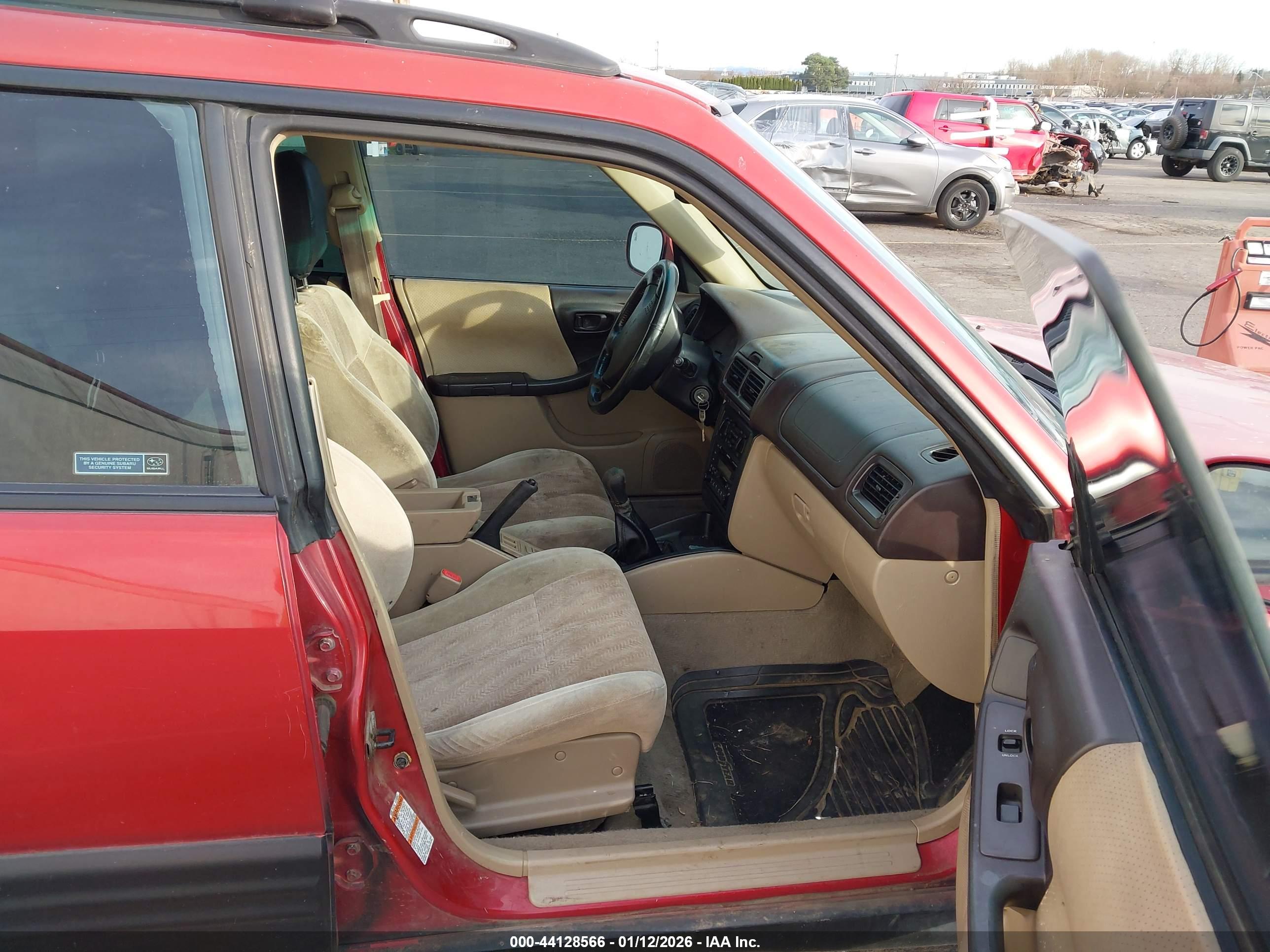 SUBARU FORESTER image 5