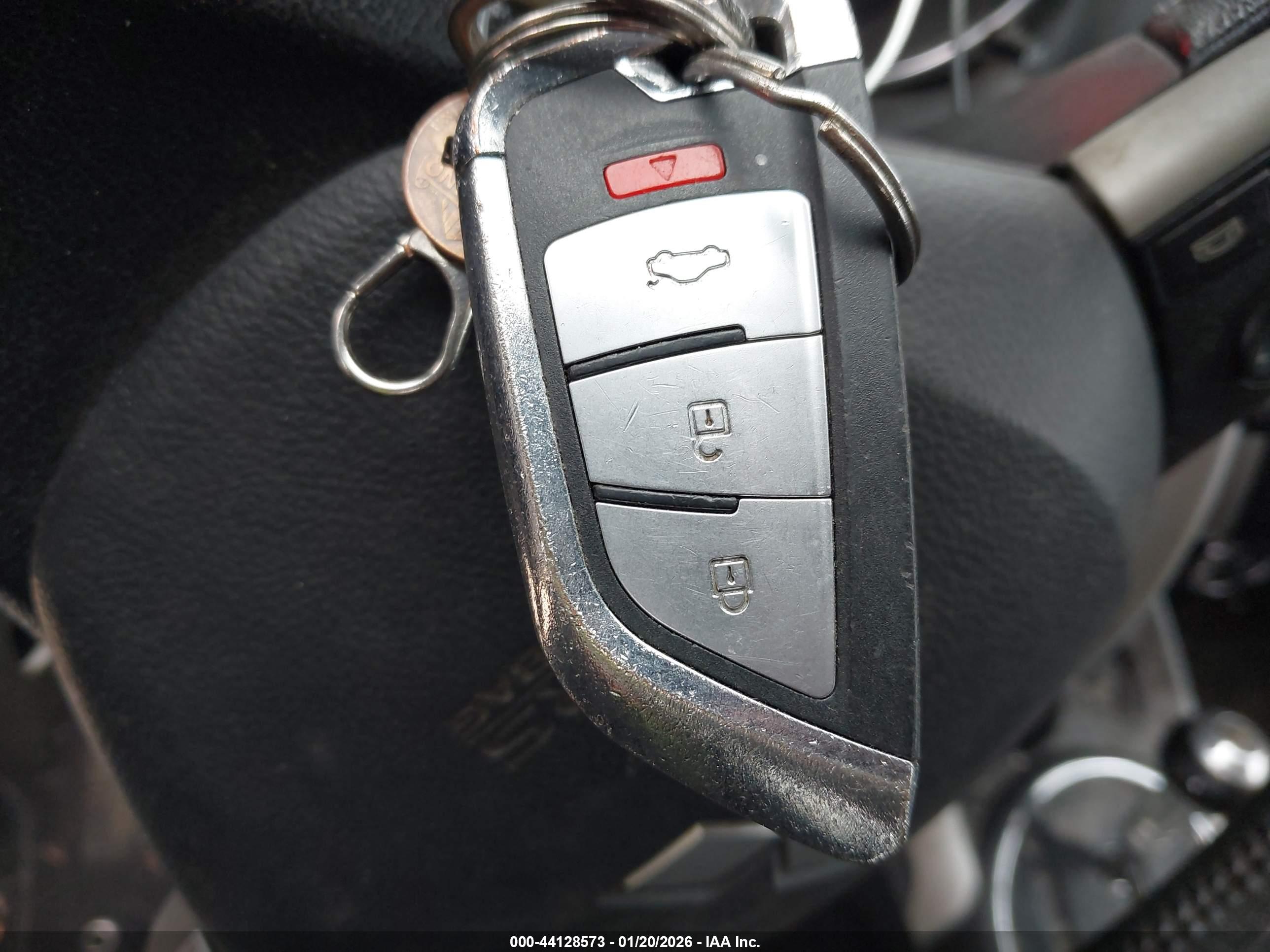MITSUBISHI OUTLANDER image 11