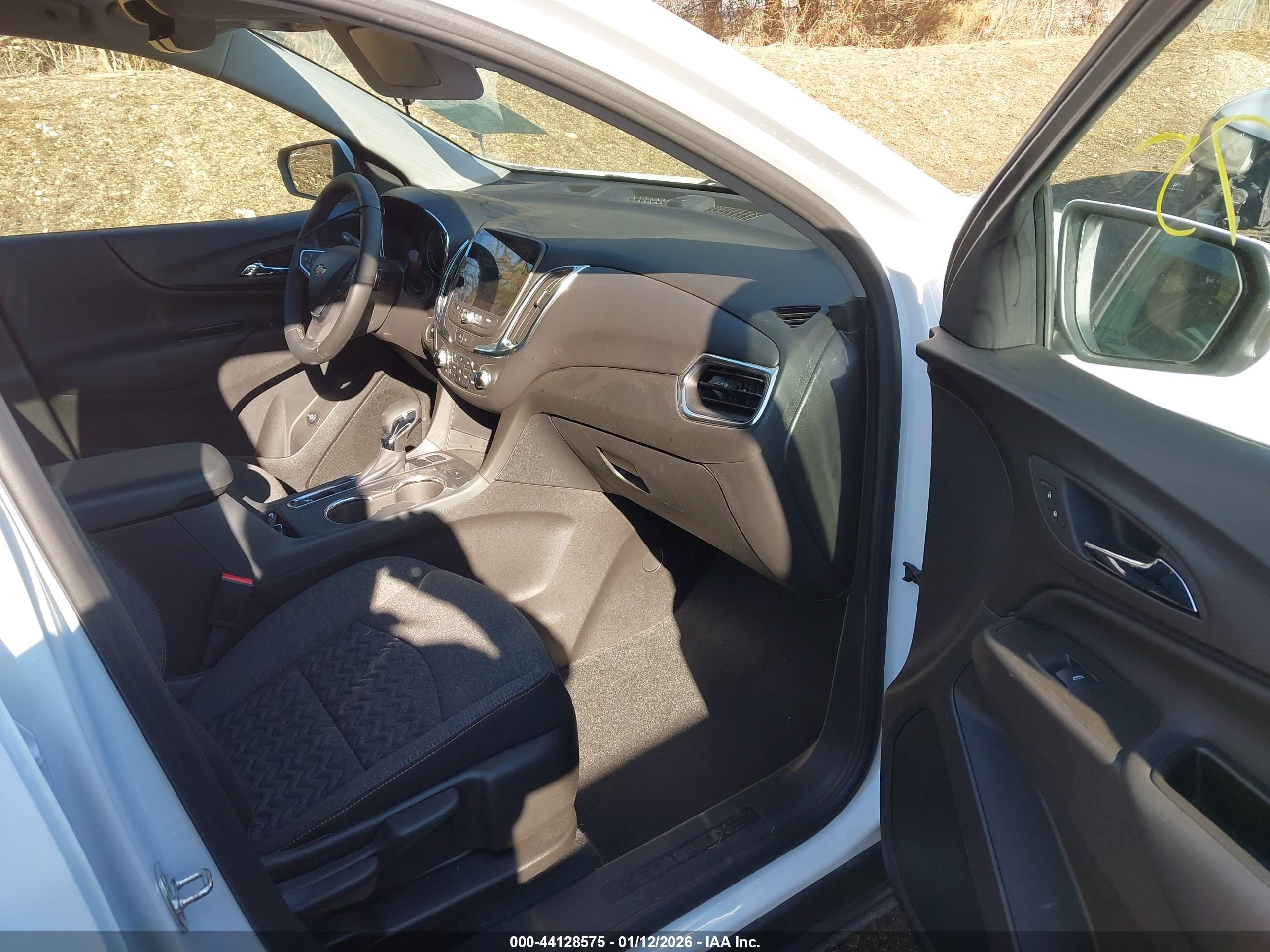 CHEVROLET EQUINOX image 5