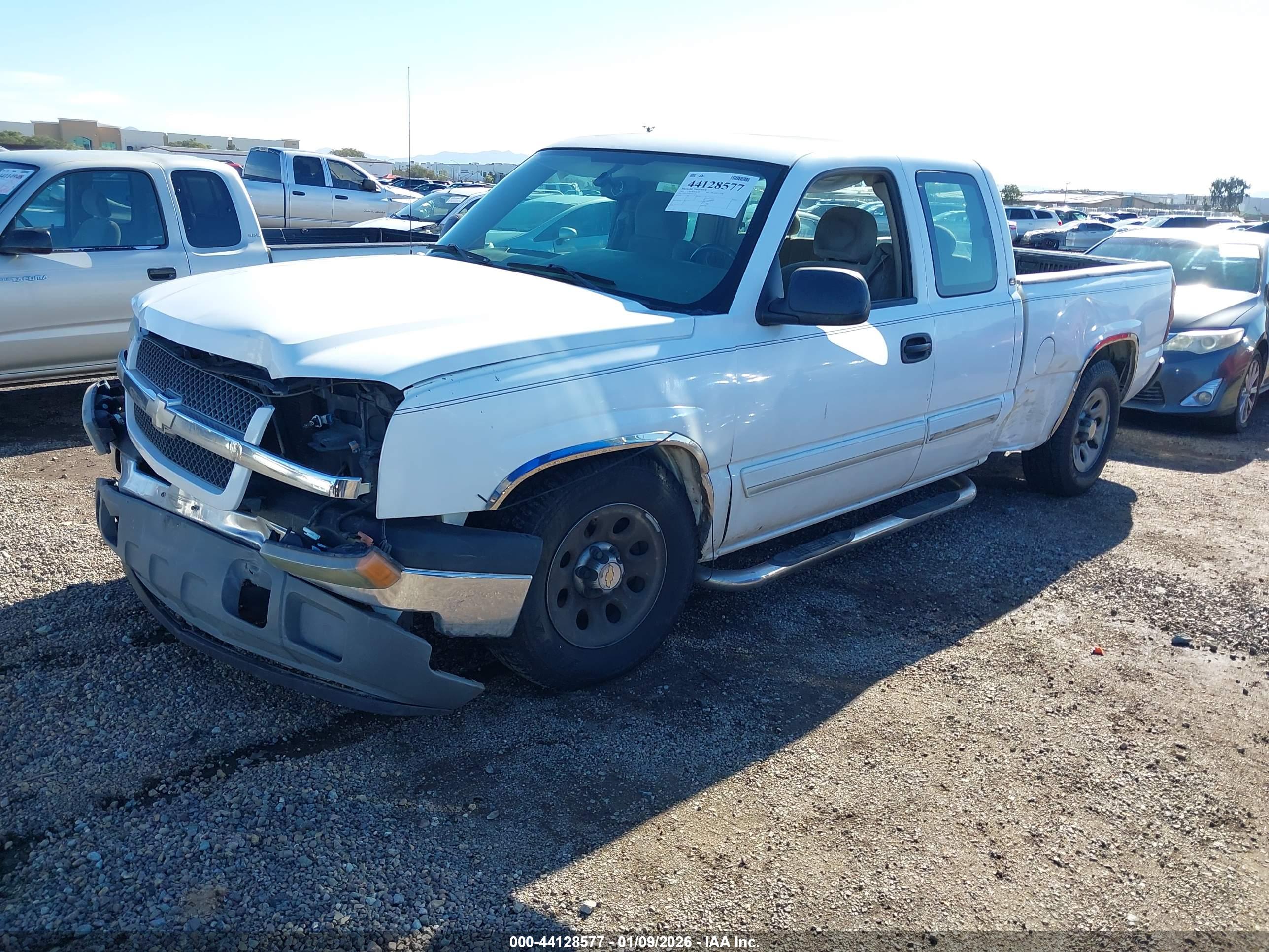 CHEVROLET SILVERADO image 2