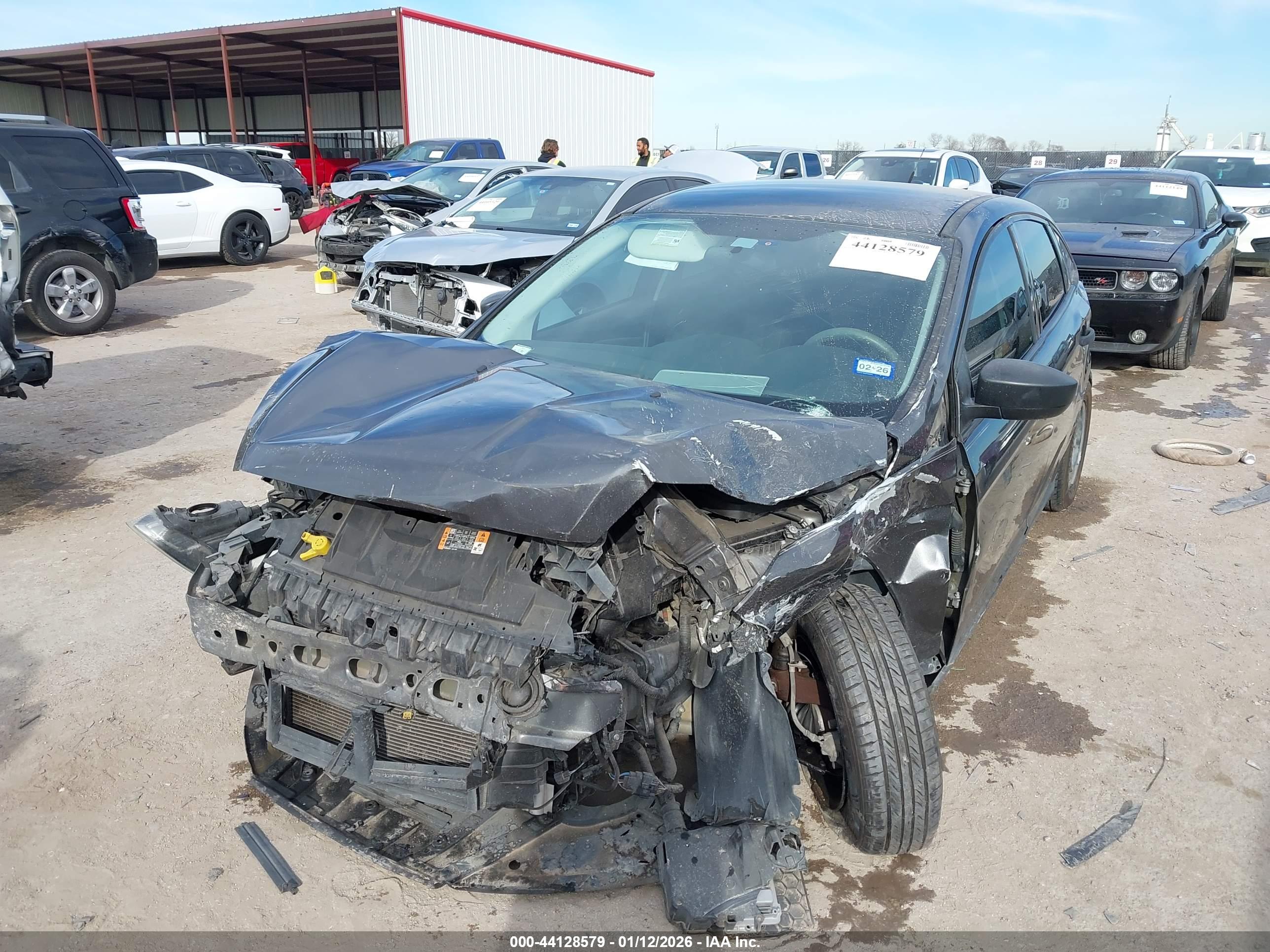 FORD FOCUS image 2