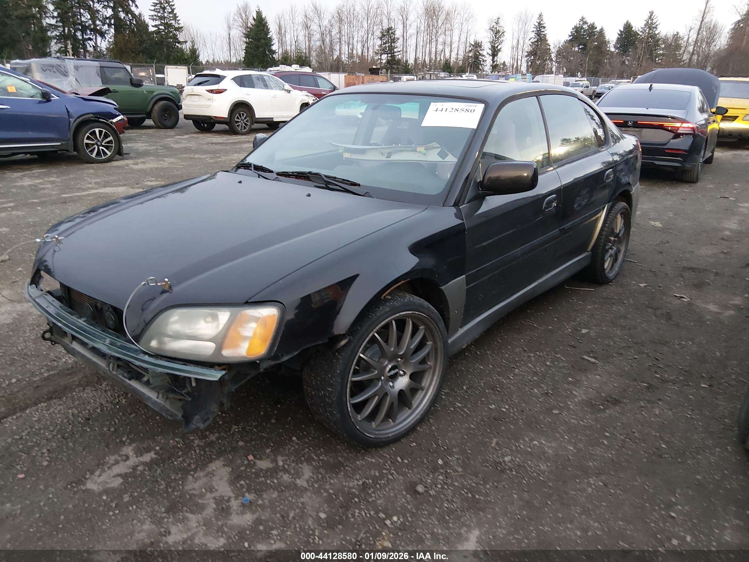 SUBARU OUTBACK image 2