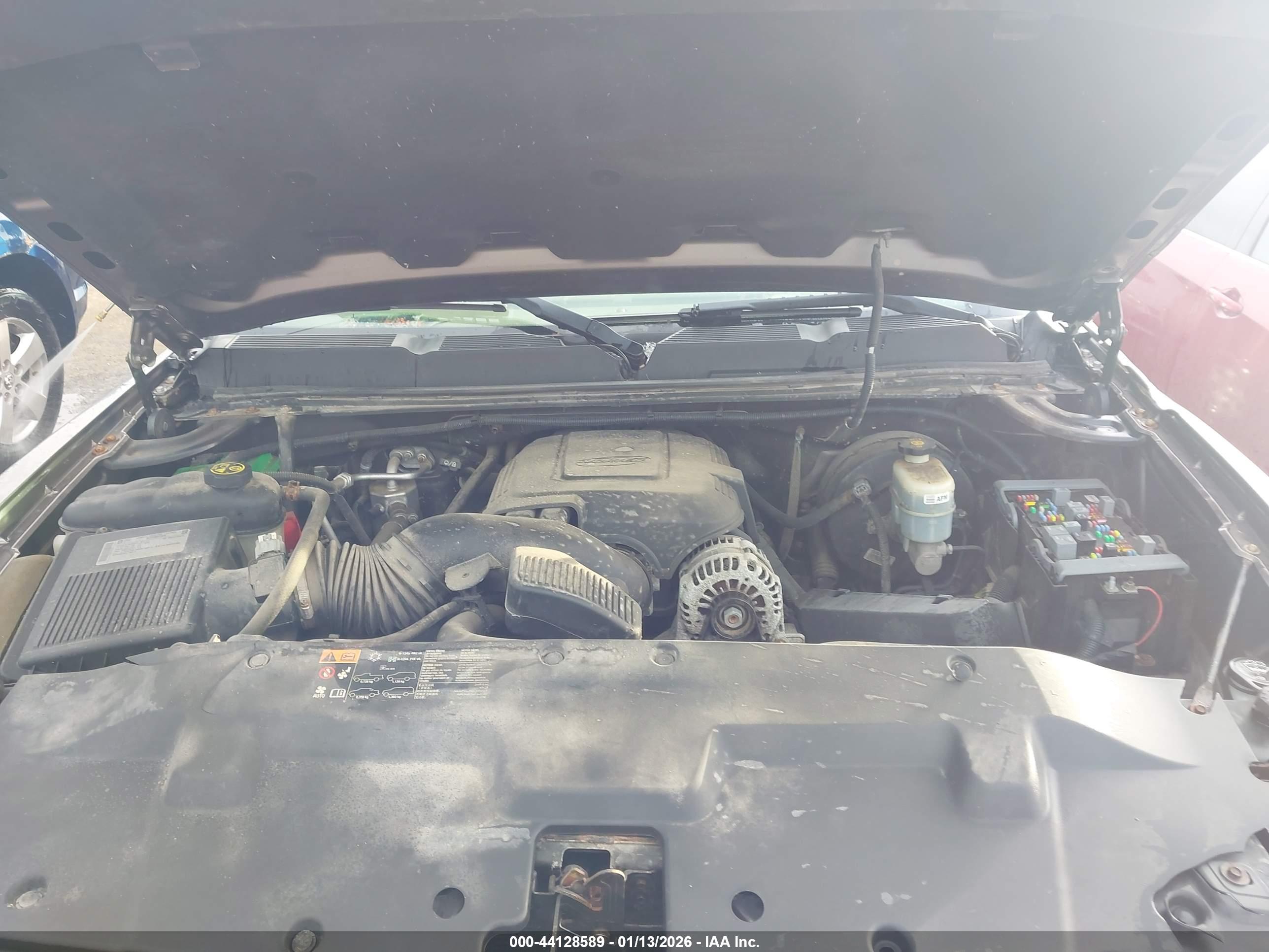 CHEVROLET SILVERADO image 10