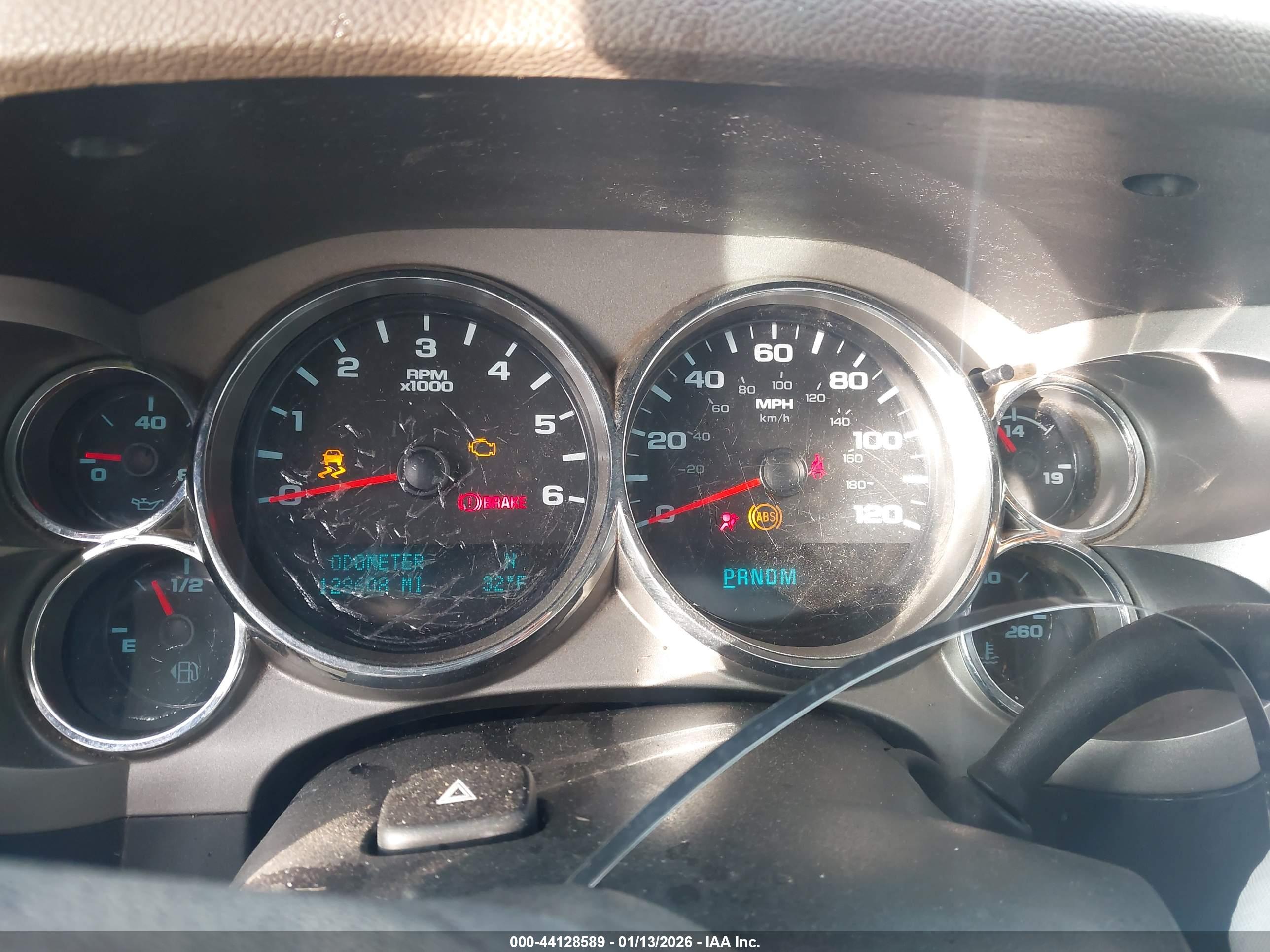 CHEVROLET SILVERADO image 7