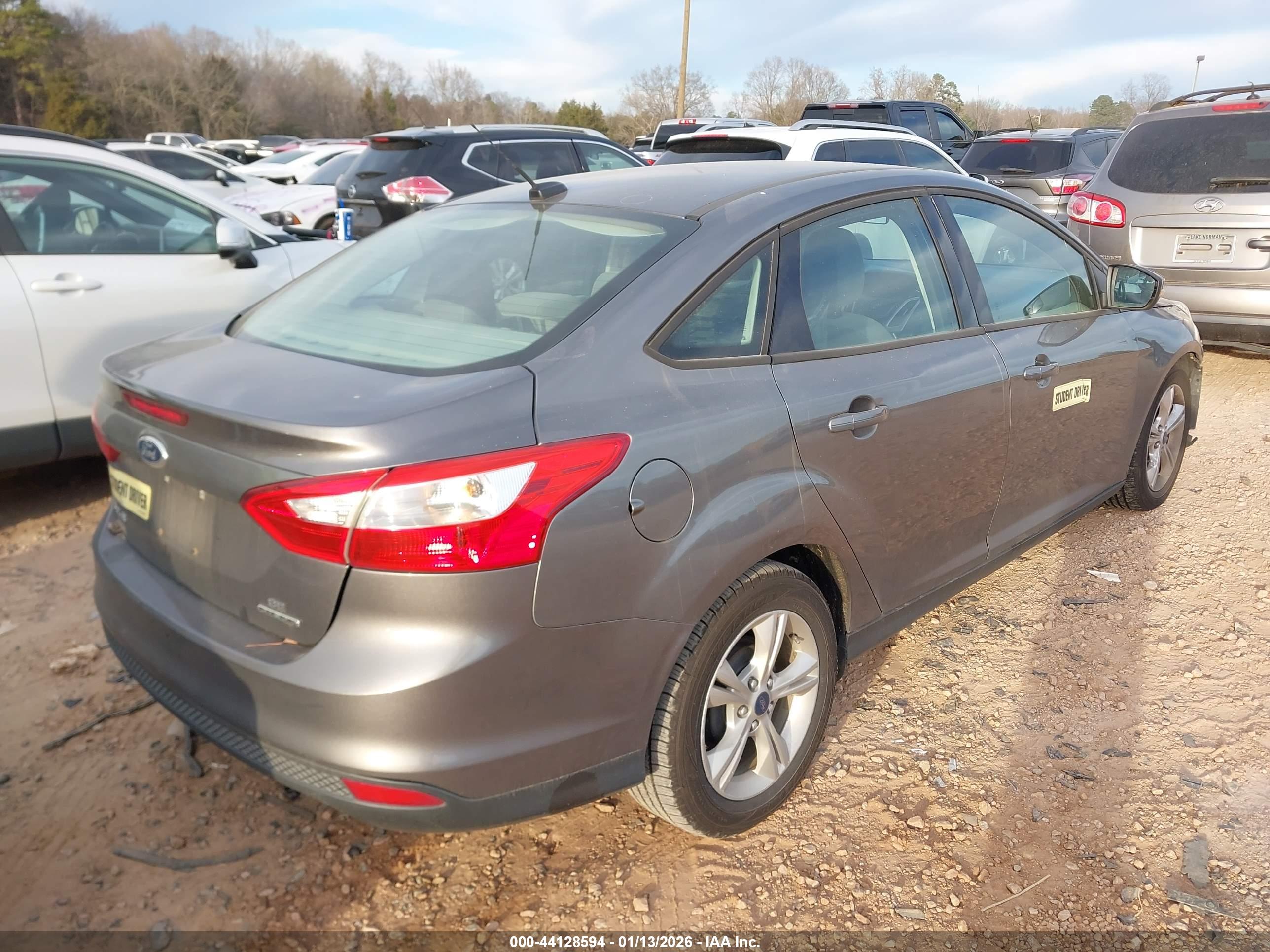 FORD FOCUS image 4
