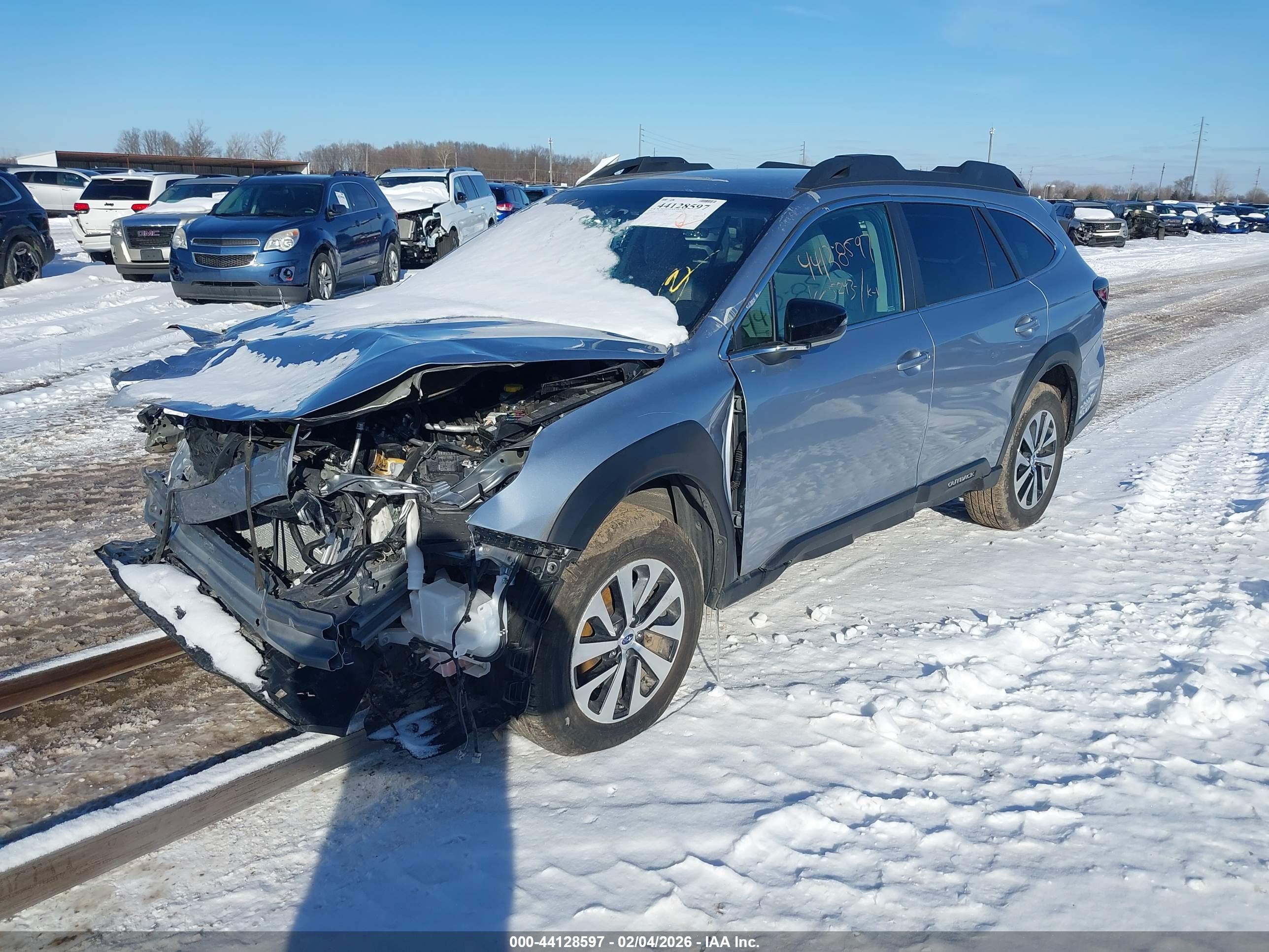 SUBARU OUTBACK image 2