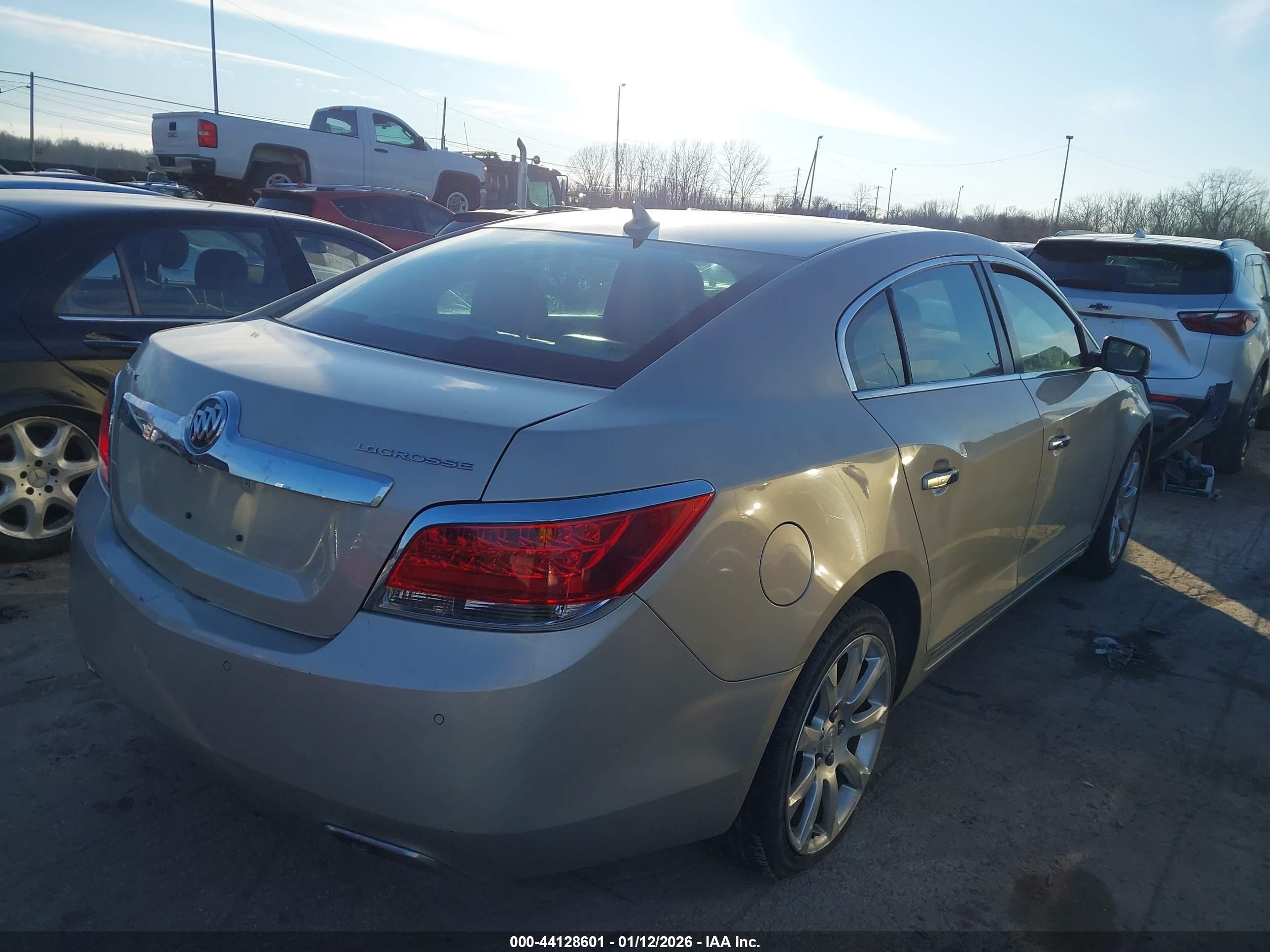 BUICK LACROSSE image 4