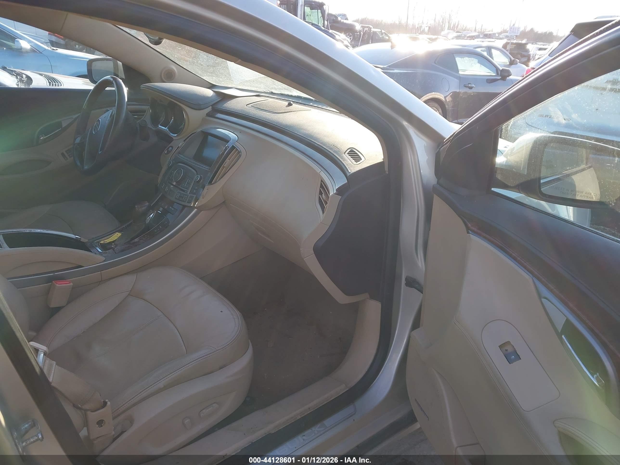 BUICK LACROSSE image 5