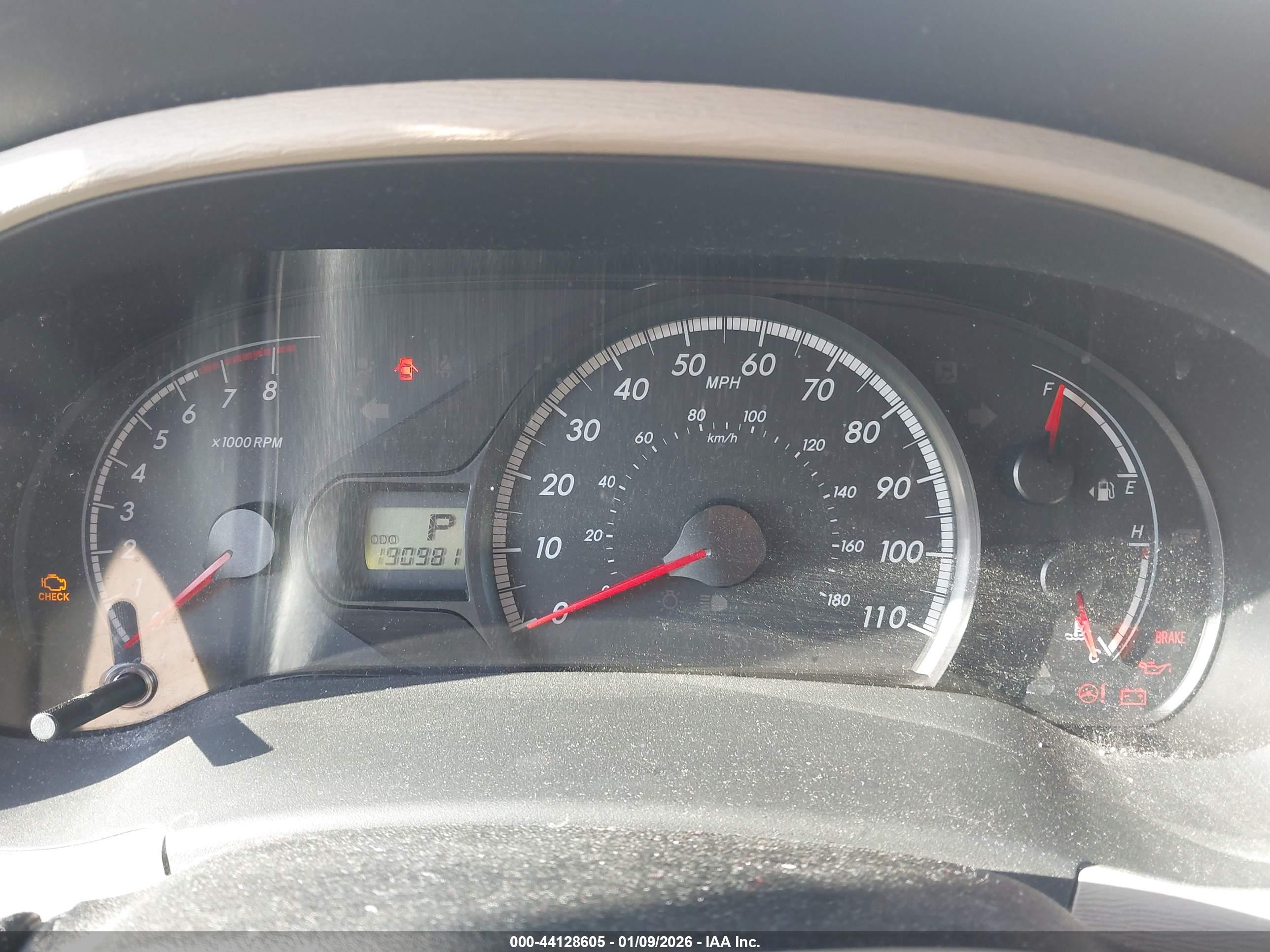 TOYOTA SIENNA image 7