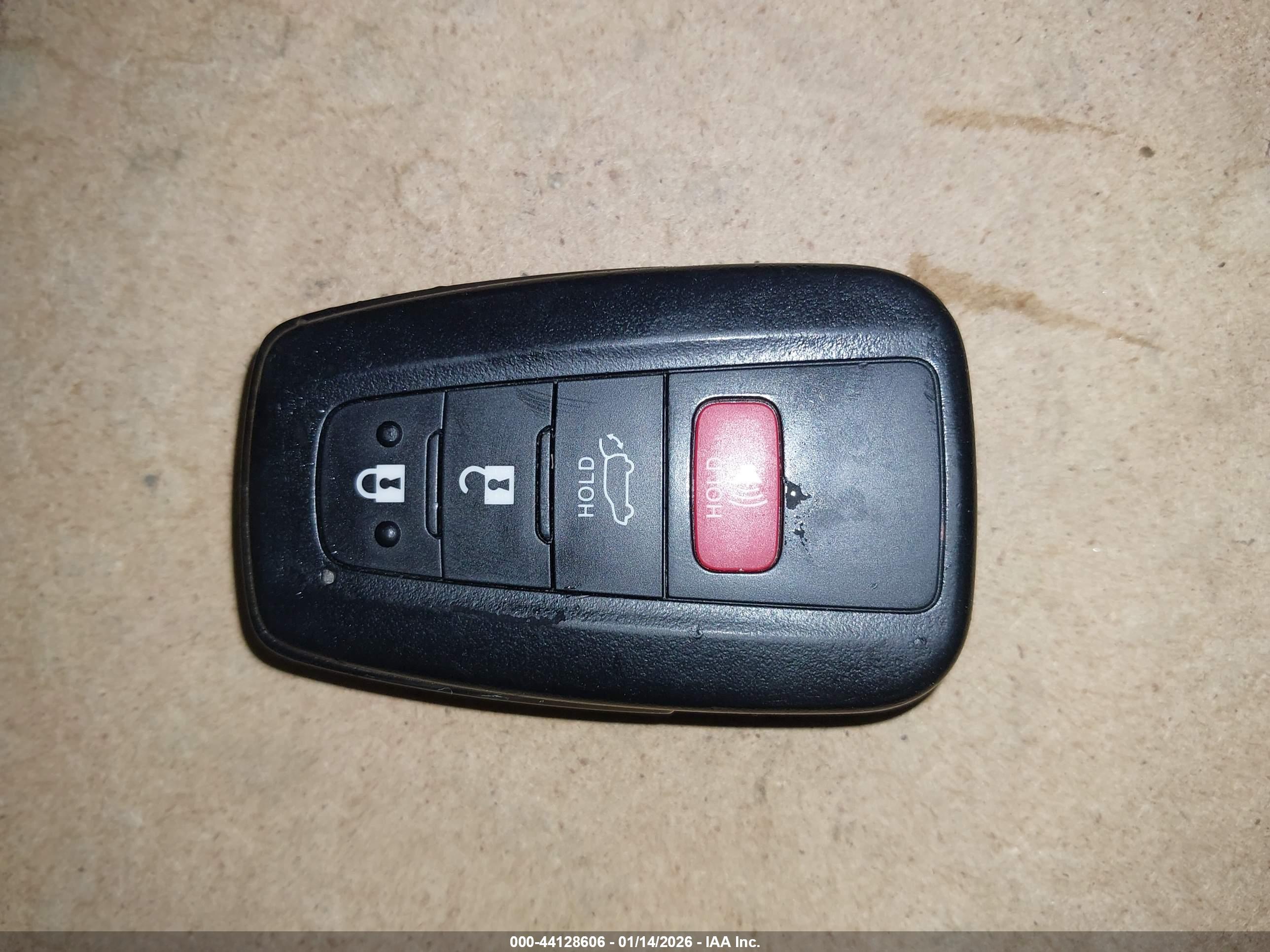TOYOTA RAV4 image 11