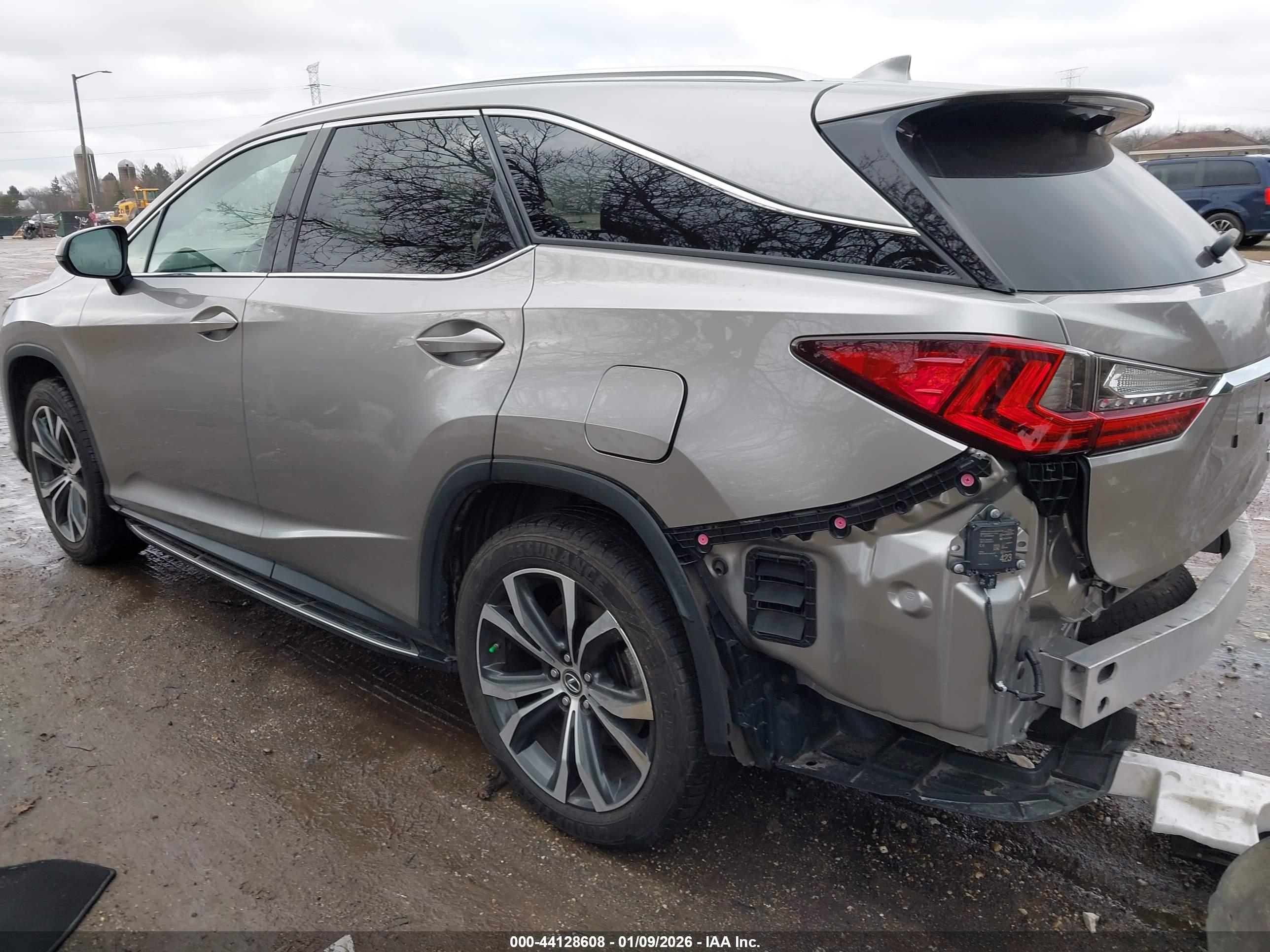 LEXUS RX image 3