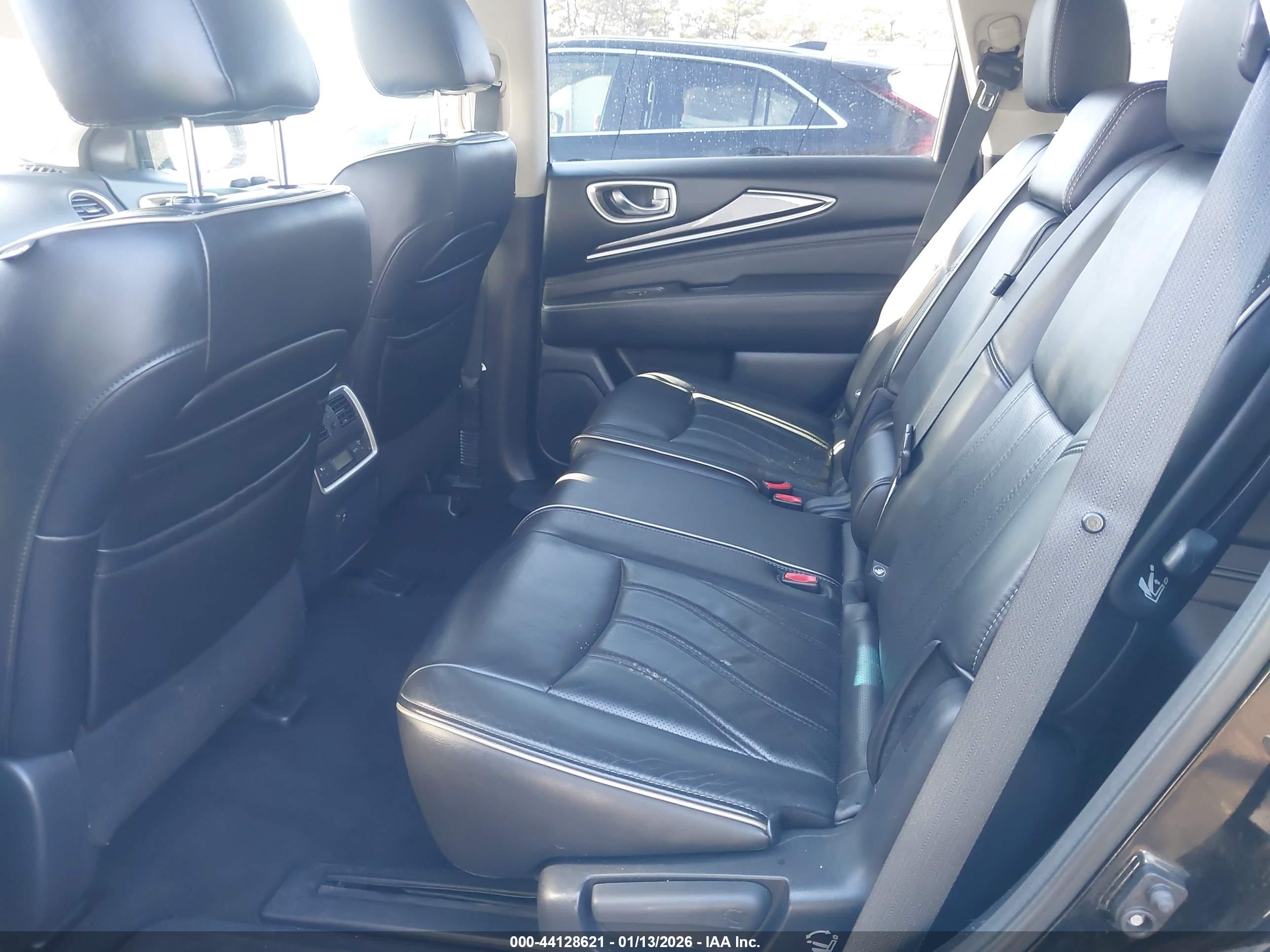 INFINITI QX60 image 8