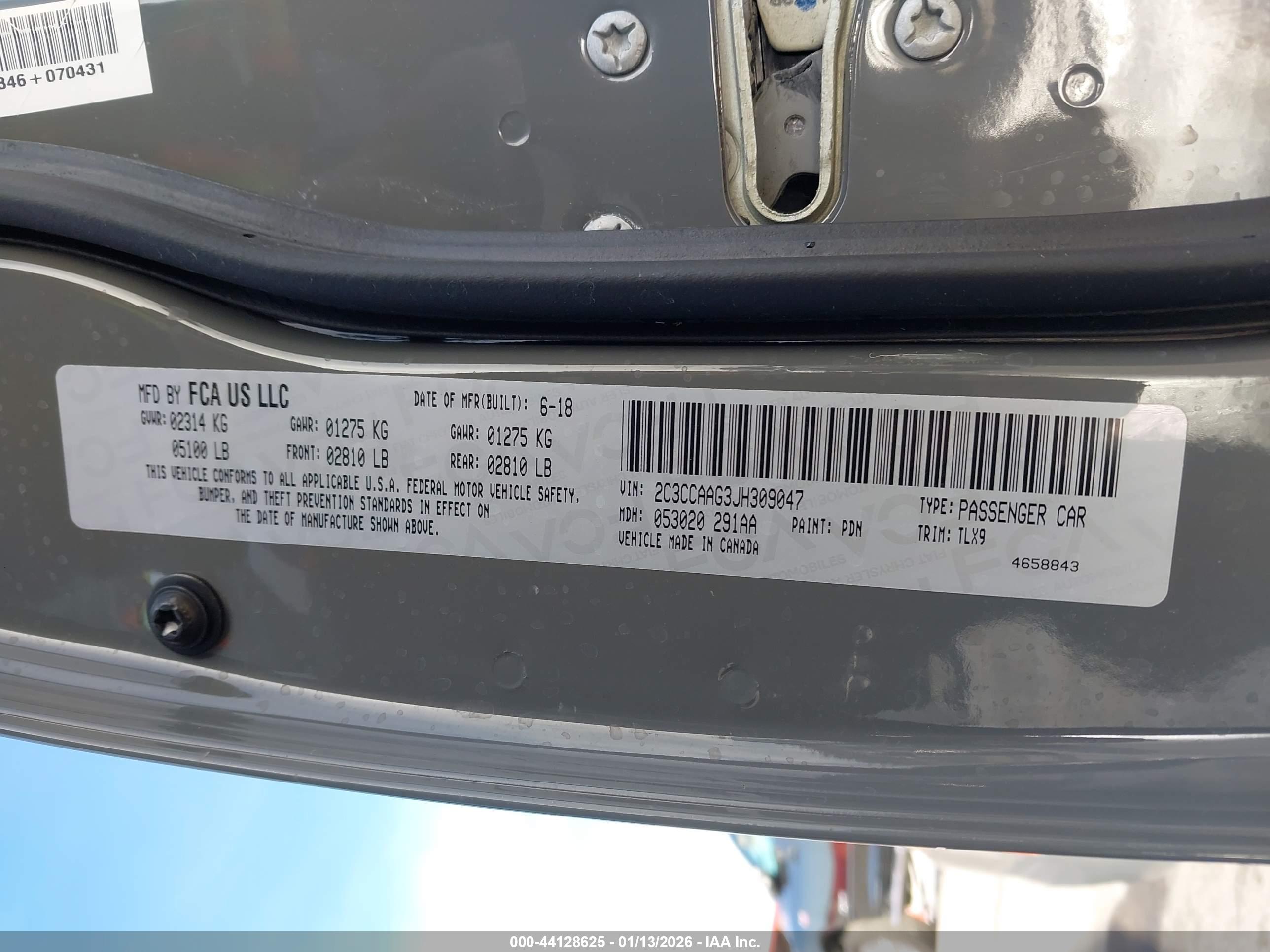 CHRYSLER 300 image 9