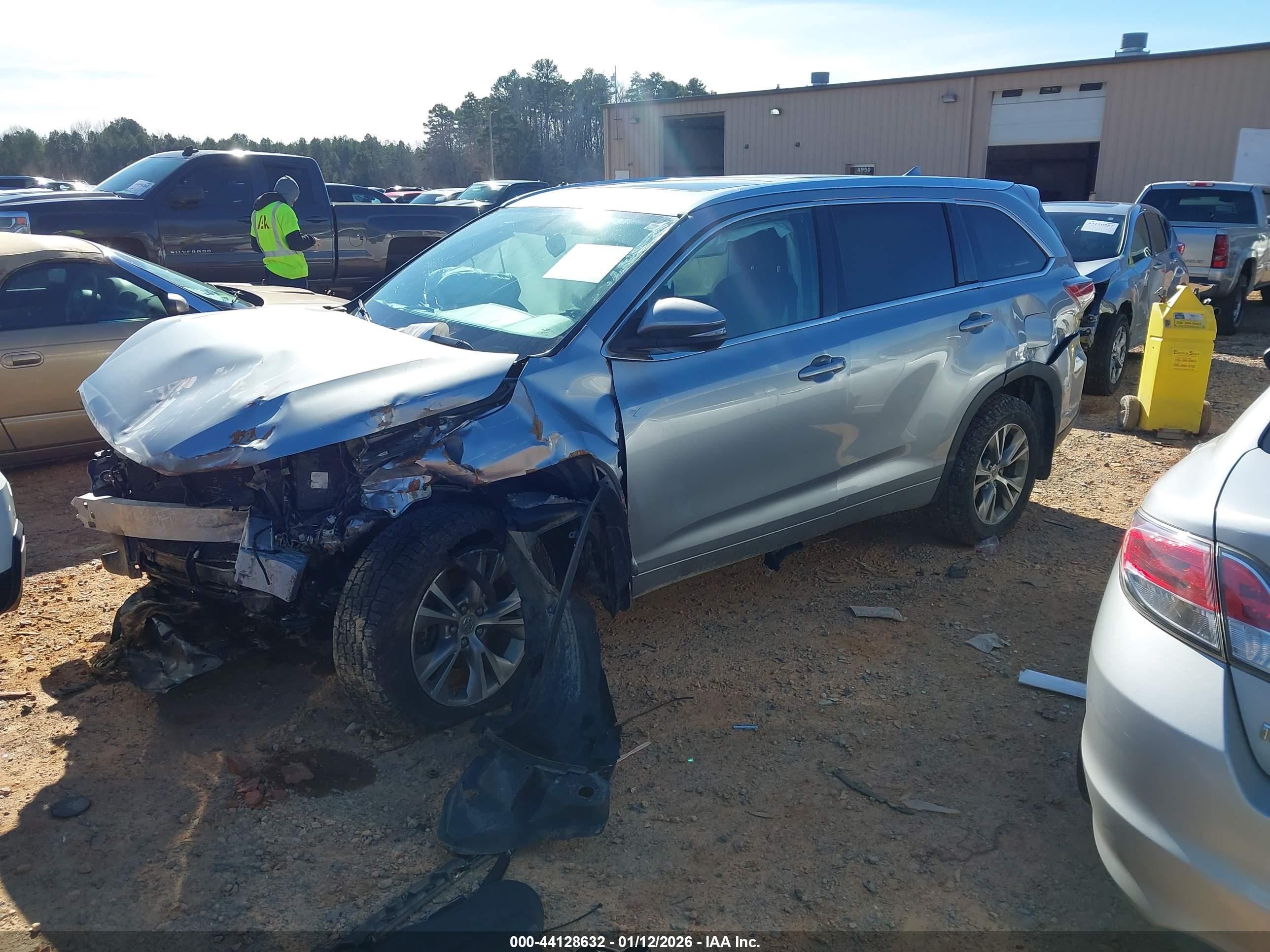 TOYOTA HIGHLANDER image 2