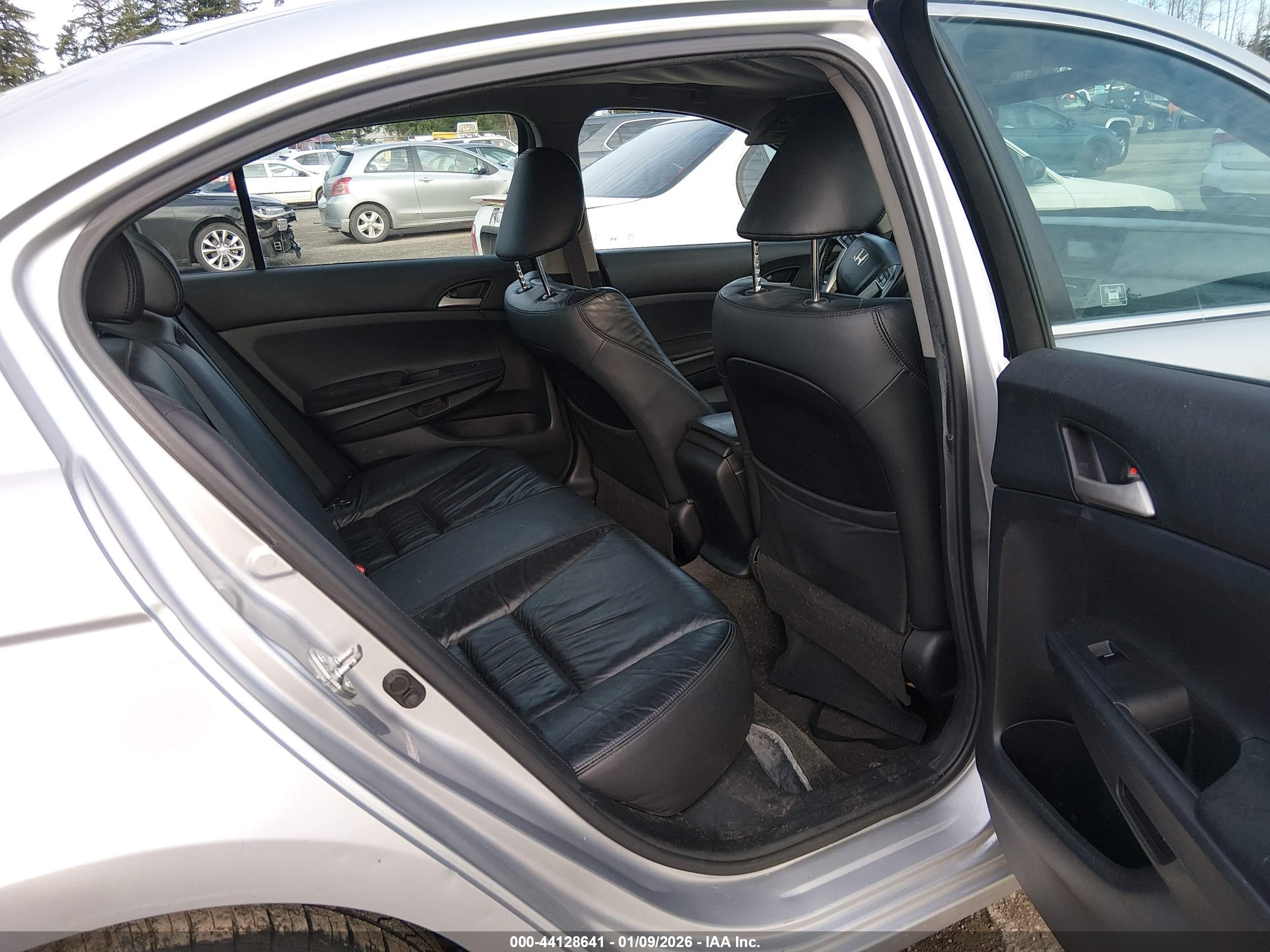 HONDA ACCORD image 8