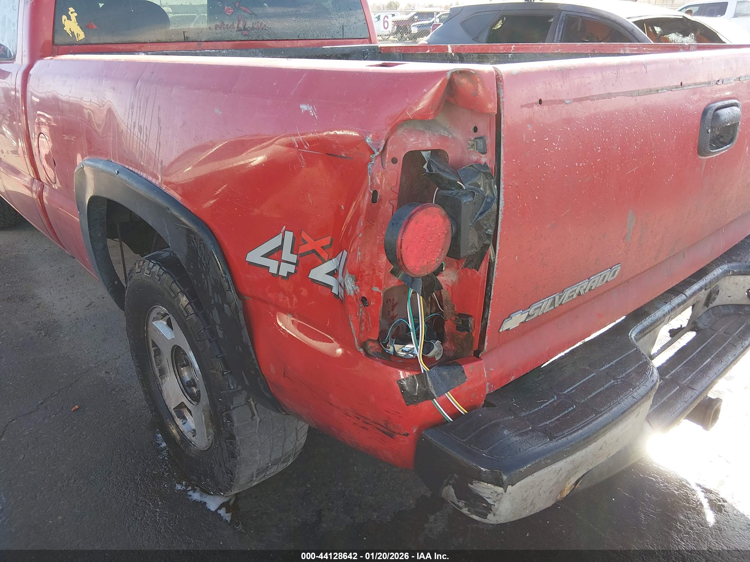 CHEVROLET SILVERADO image 6