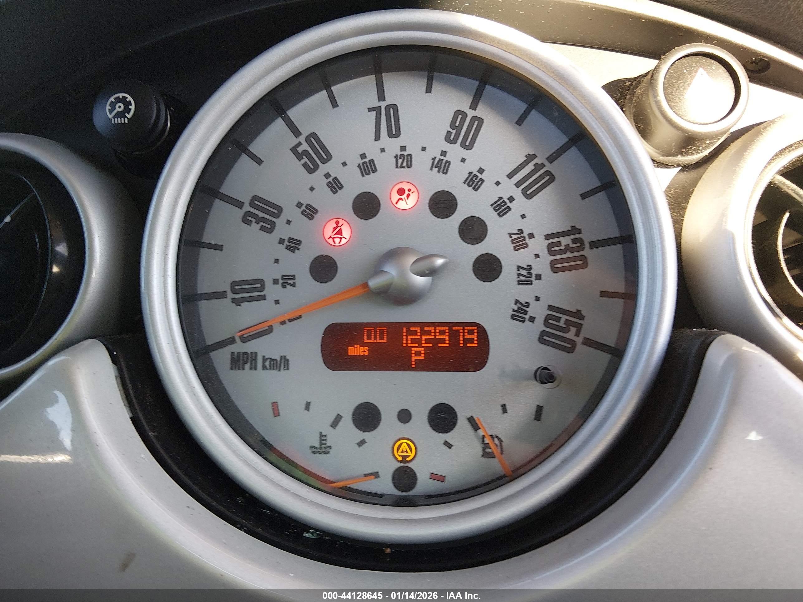 MINI COOPER image 7