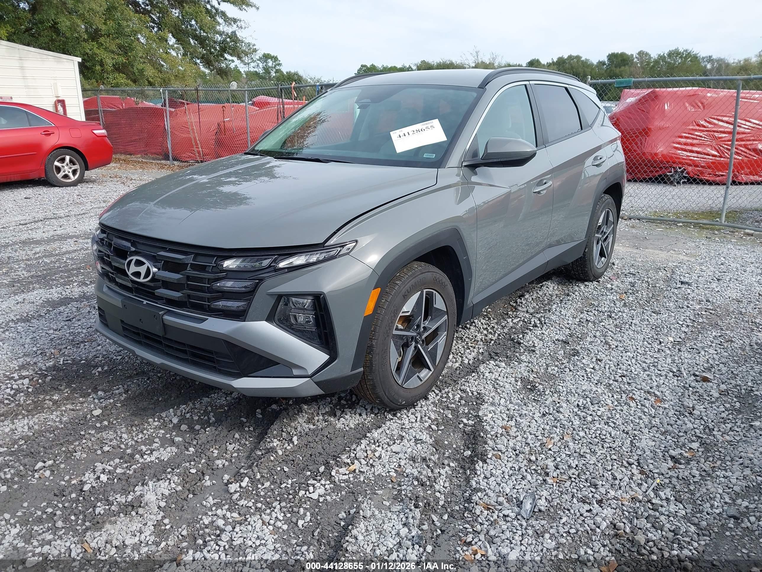 HYUNDAI TUCSON image 2