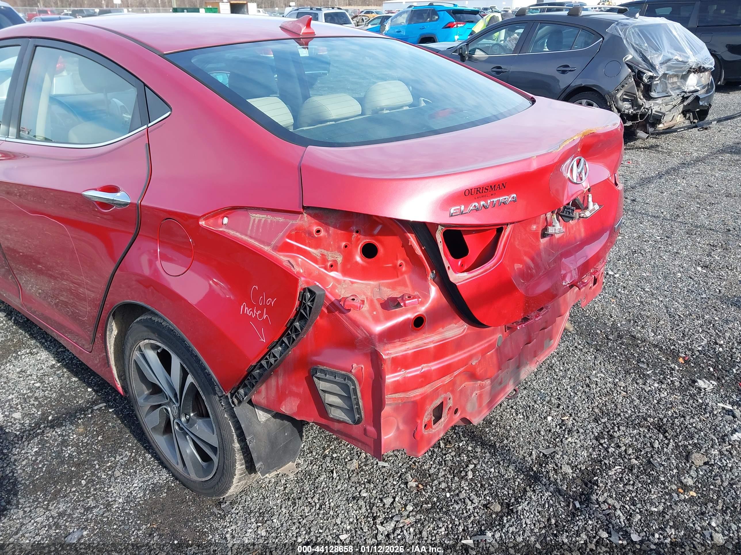 HYUNDAI ELANTRA image 6