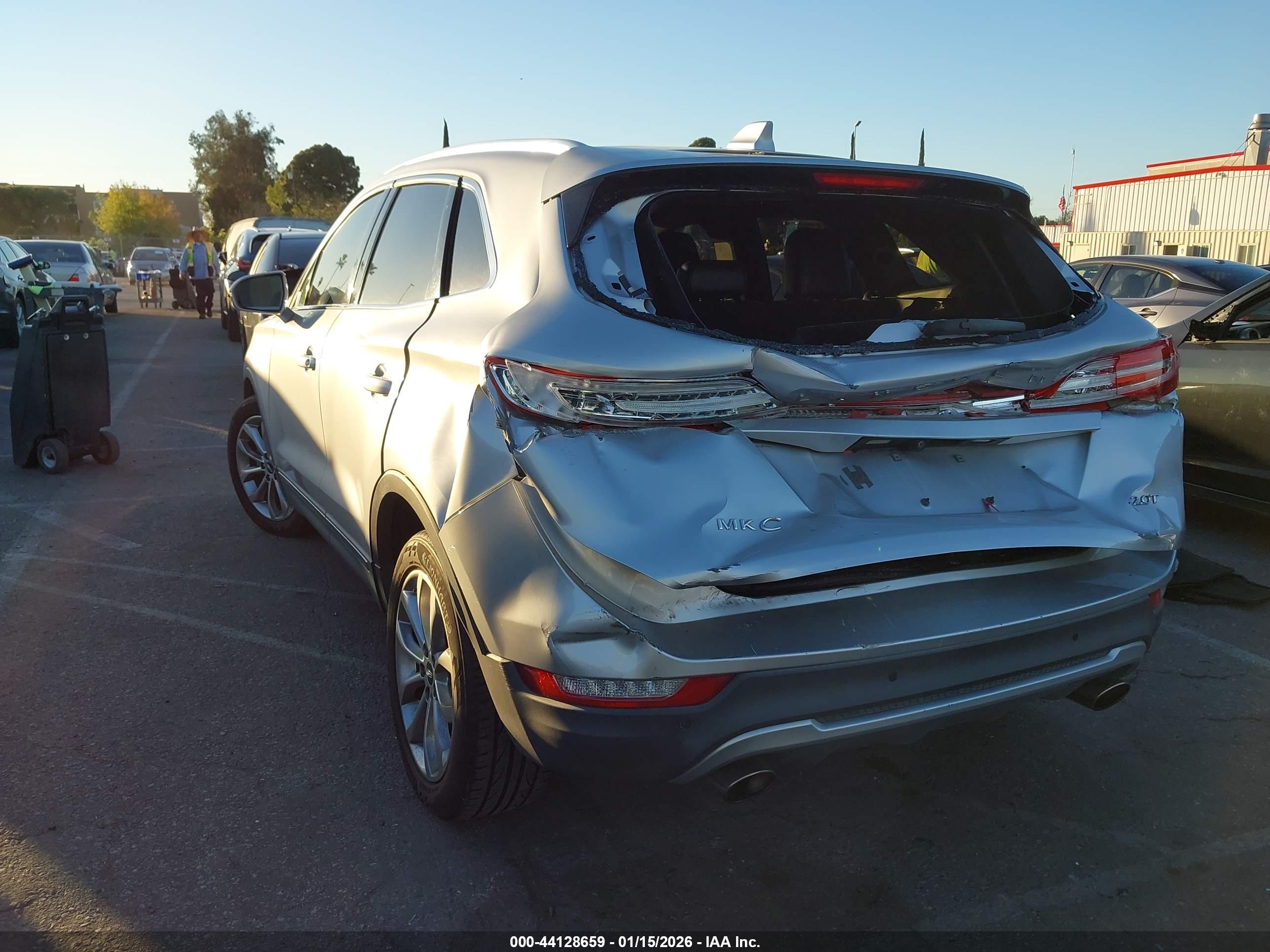 LINCOLN MKC image 3