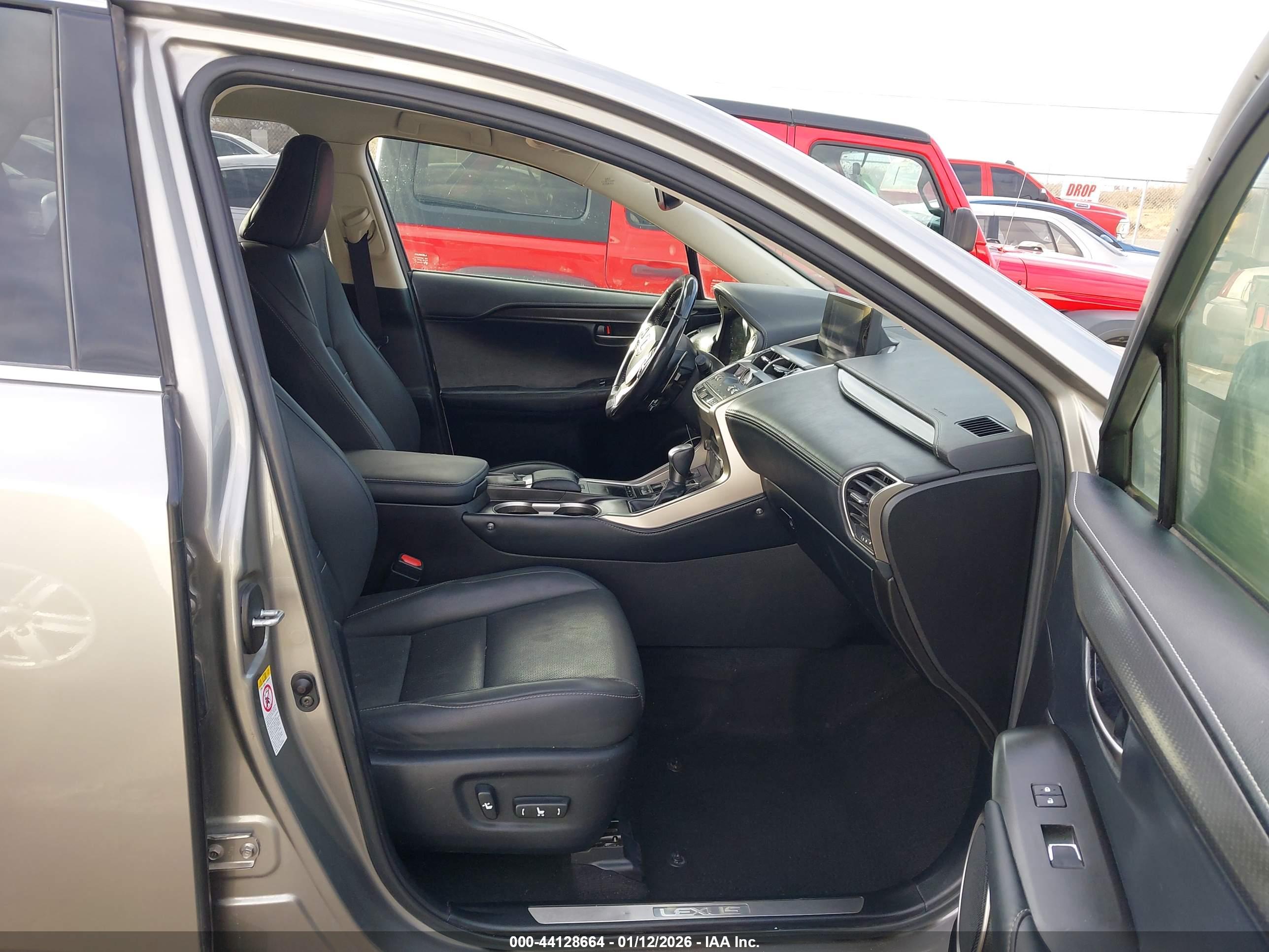 LEXUS NX image 5