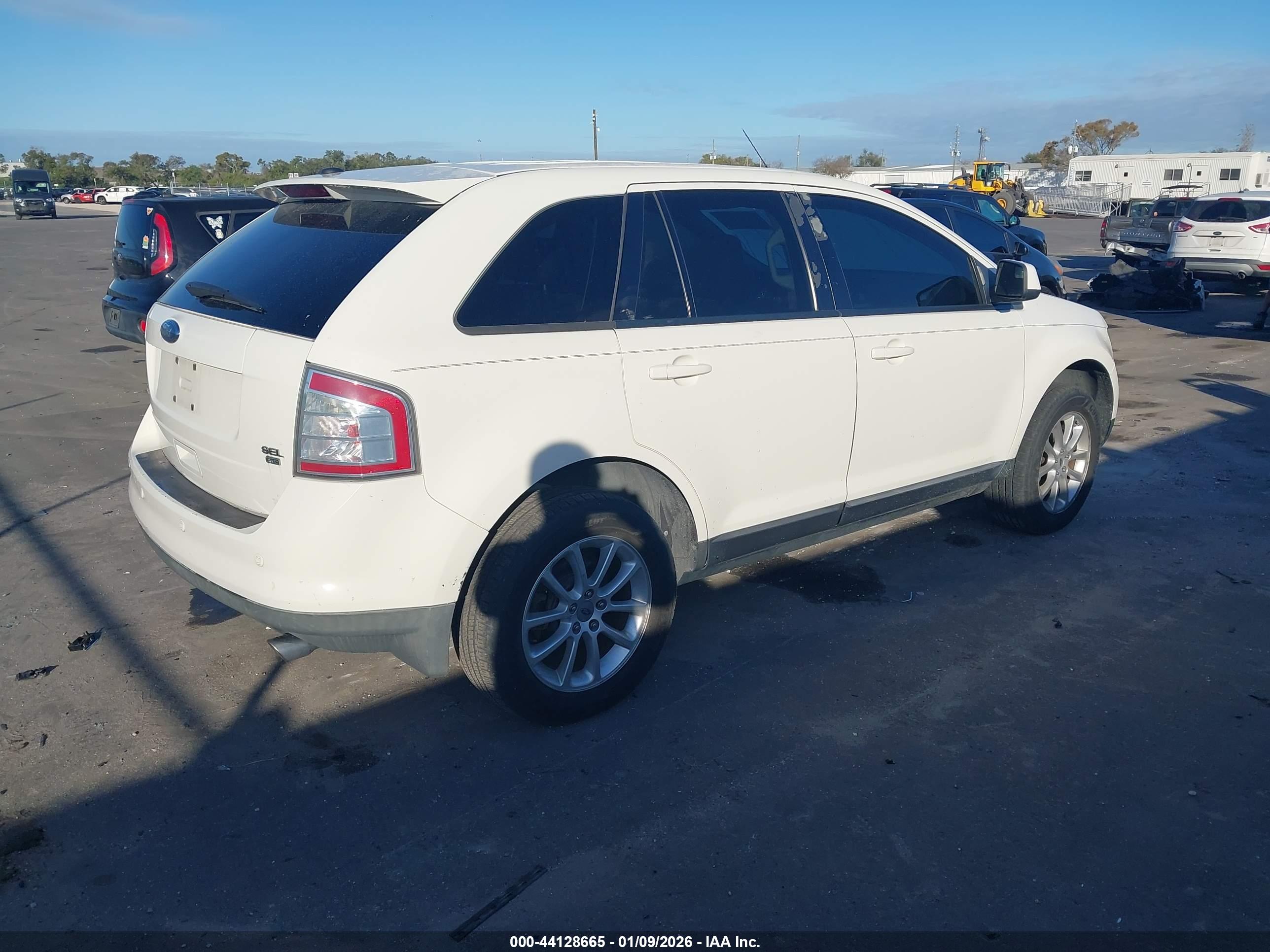 FORD EDGE image 4