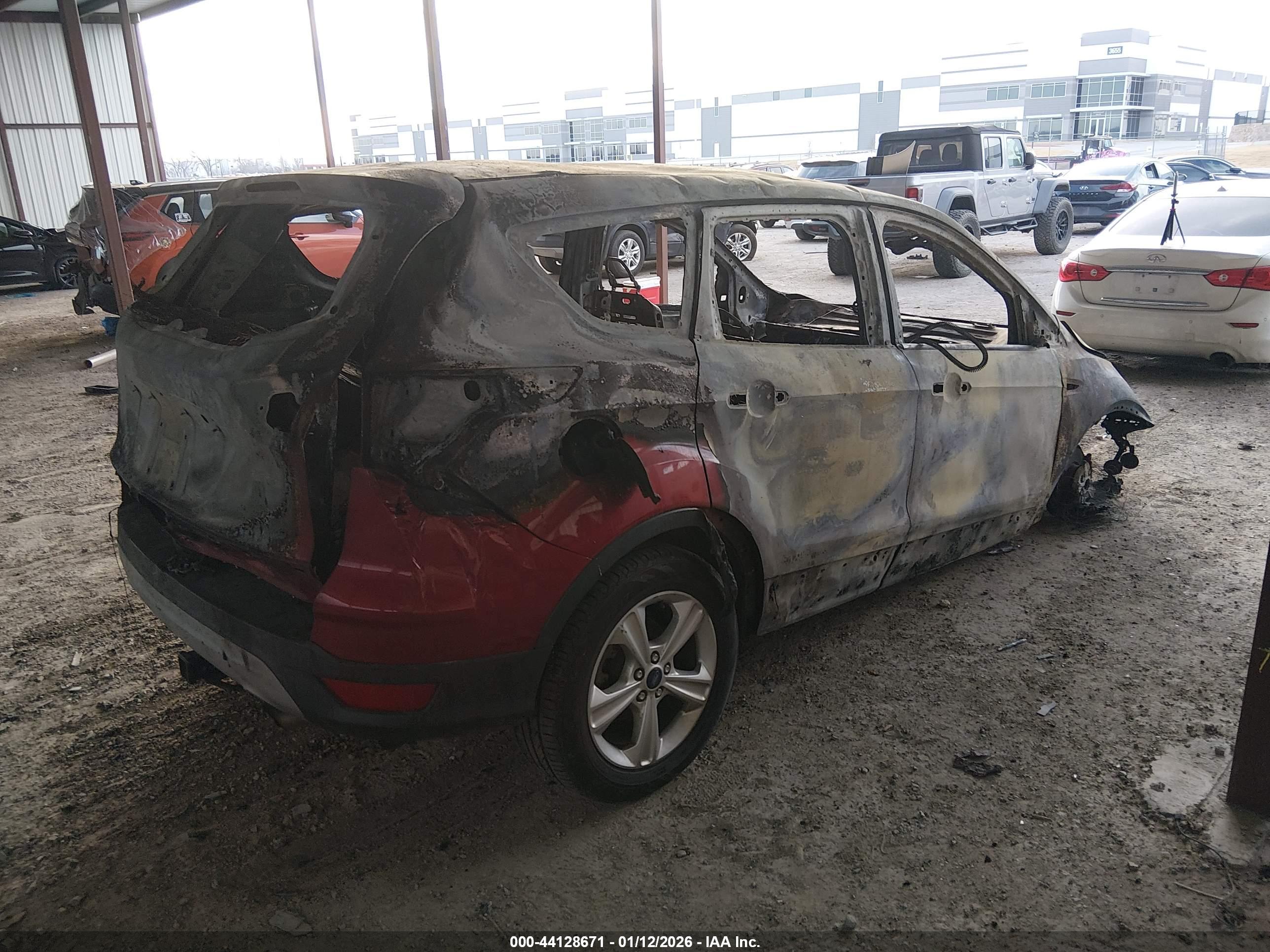 FORD ESCAPE image 4
