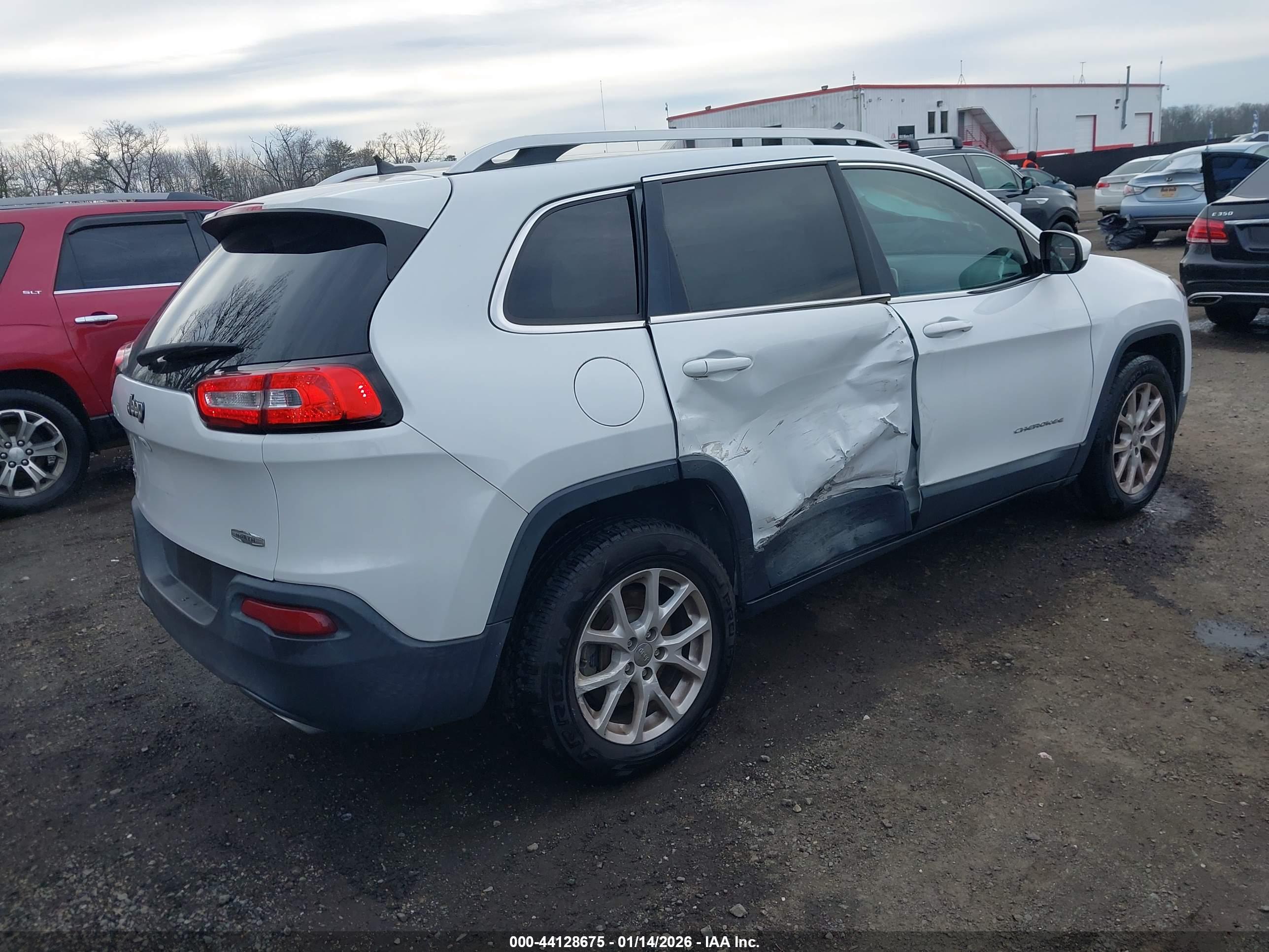 JEEP CHEROKEE image 4