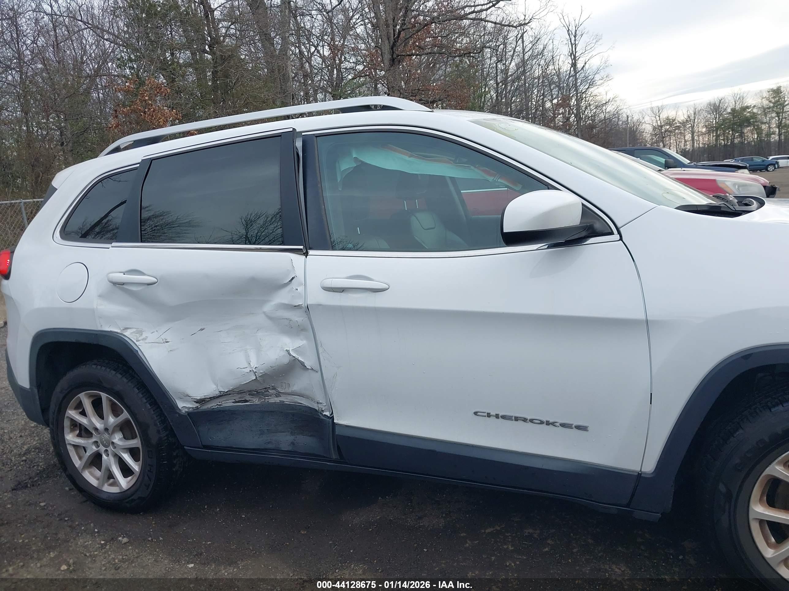 JEEP CHEROKEE image 6
