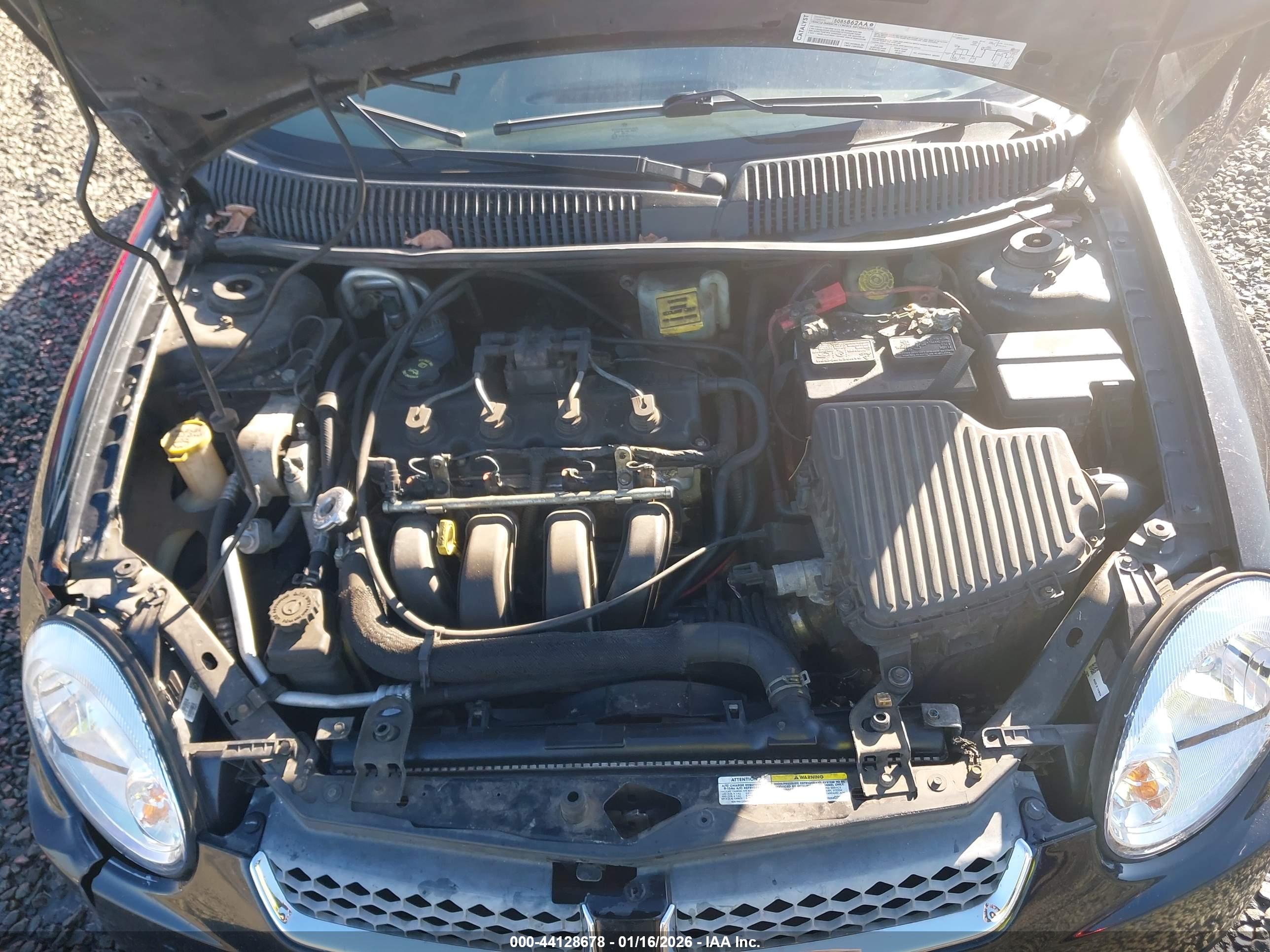 DODGE NEON image 10