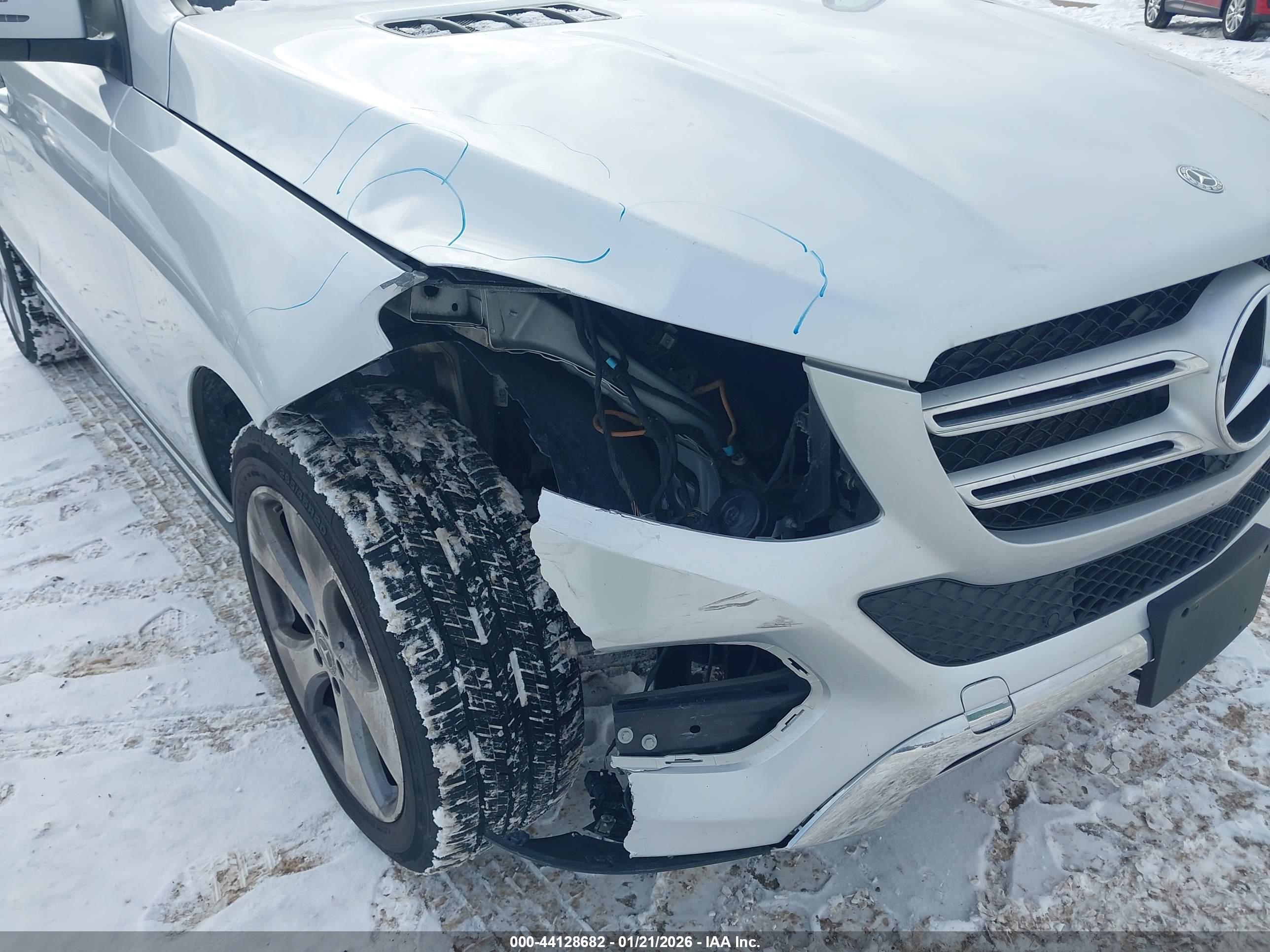 MERCEDES-BENZ GLE image 6