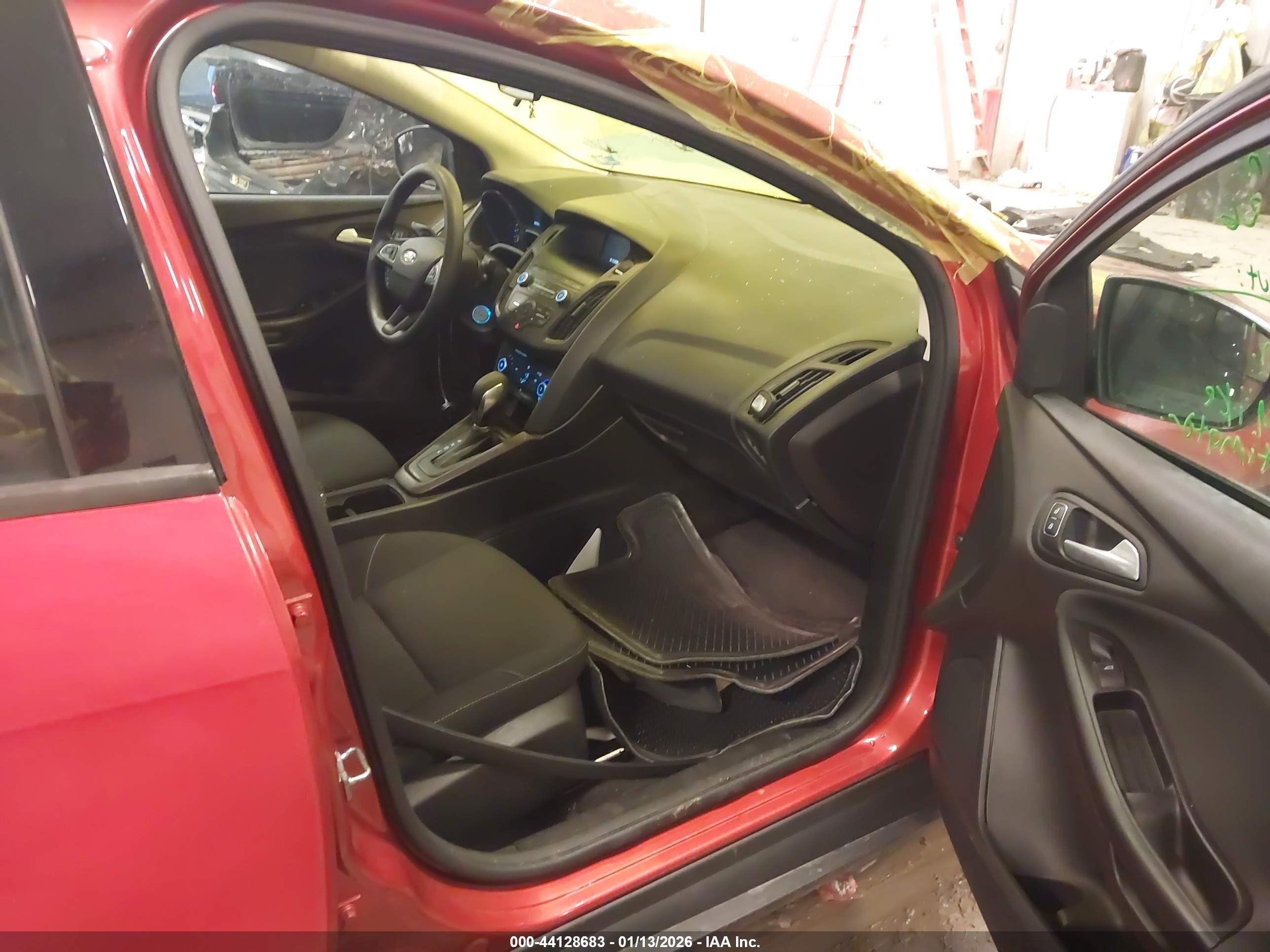 FORD FOCUS image 5
