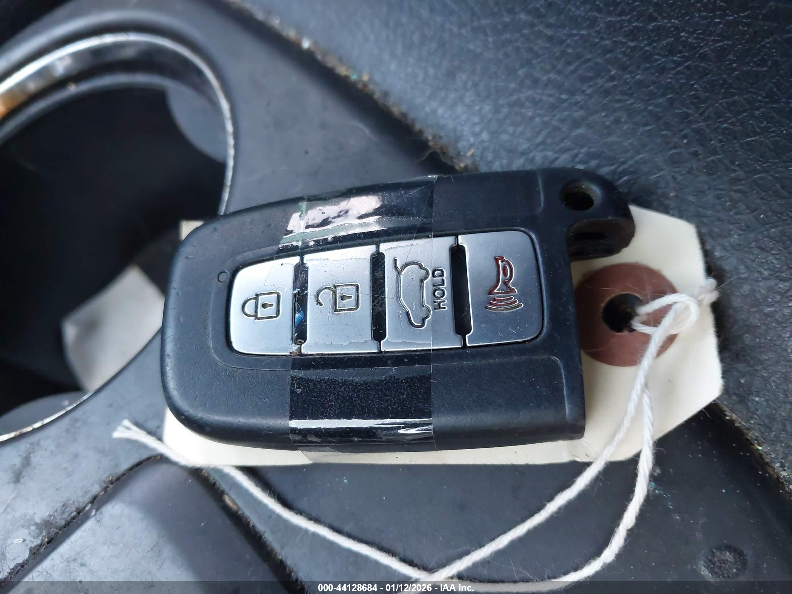 KIA SORENTO image 11
