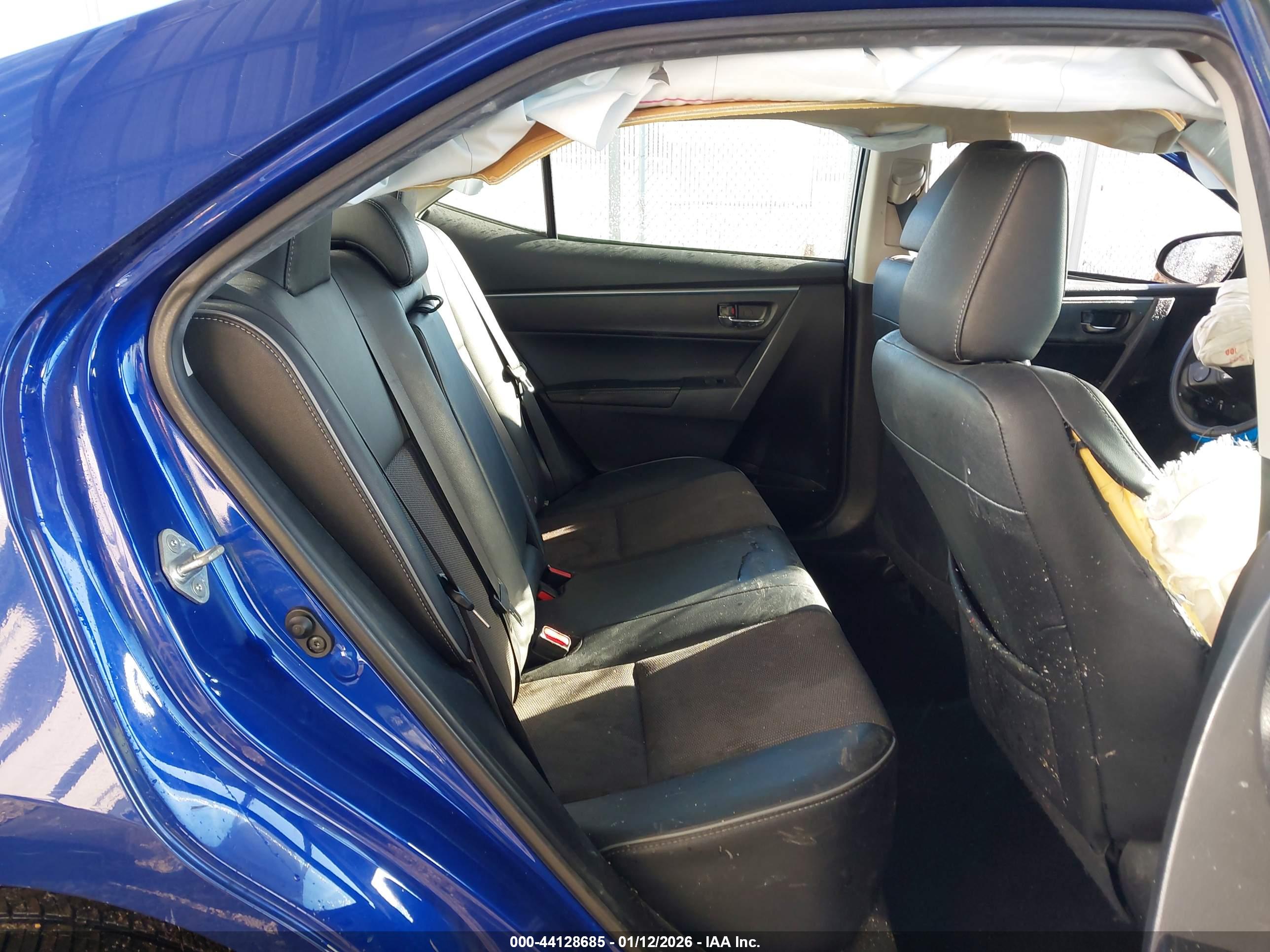 TOYOTA COROLLA image 8
