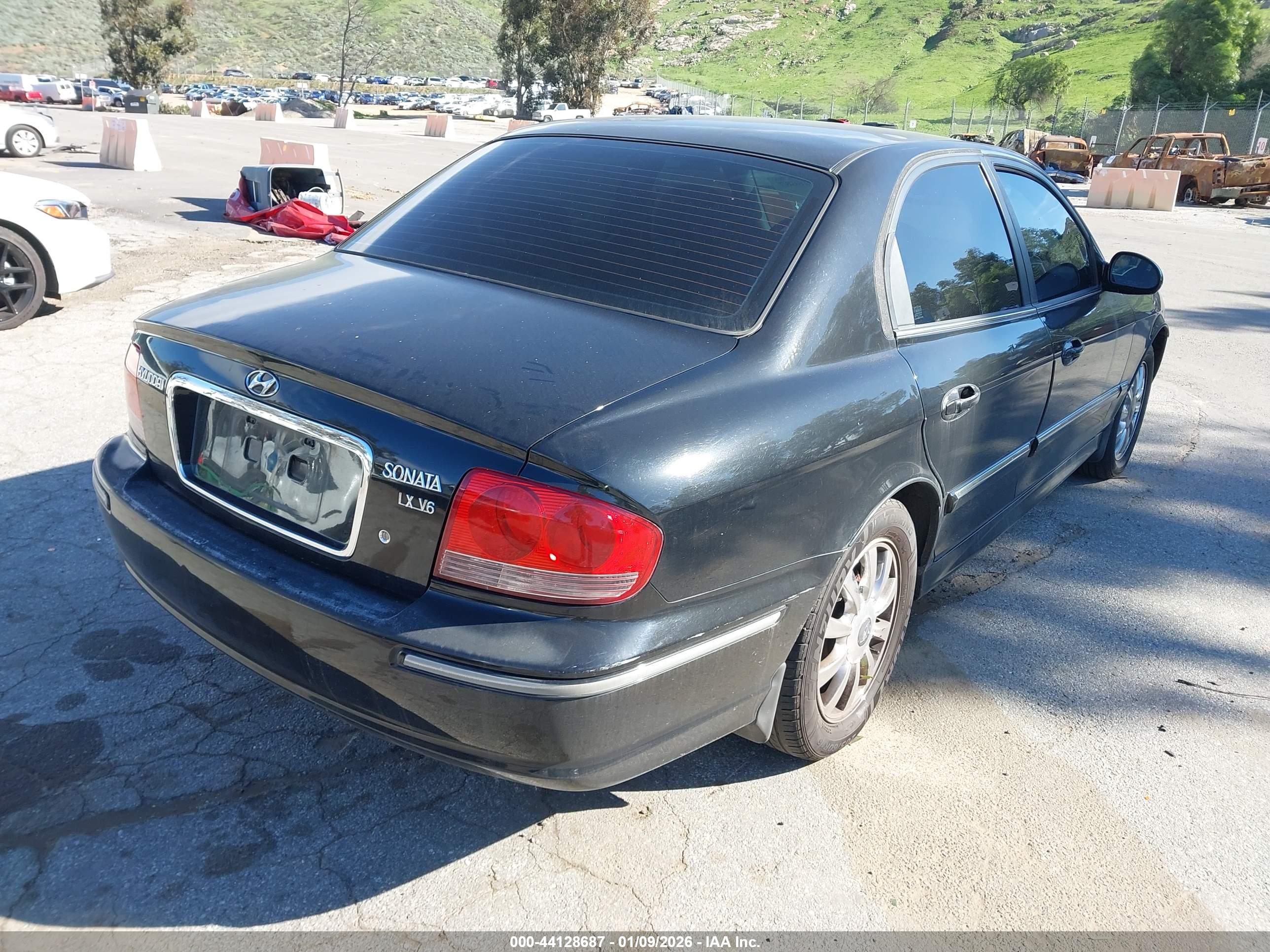 HYUNDAI SONATA image 4