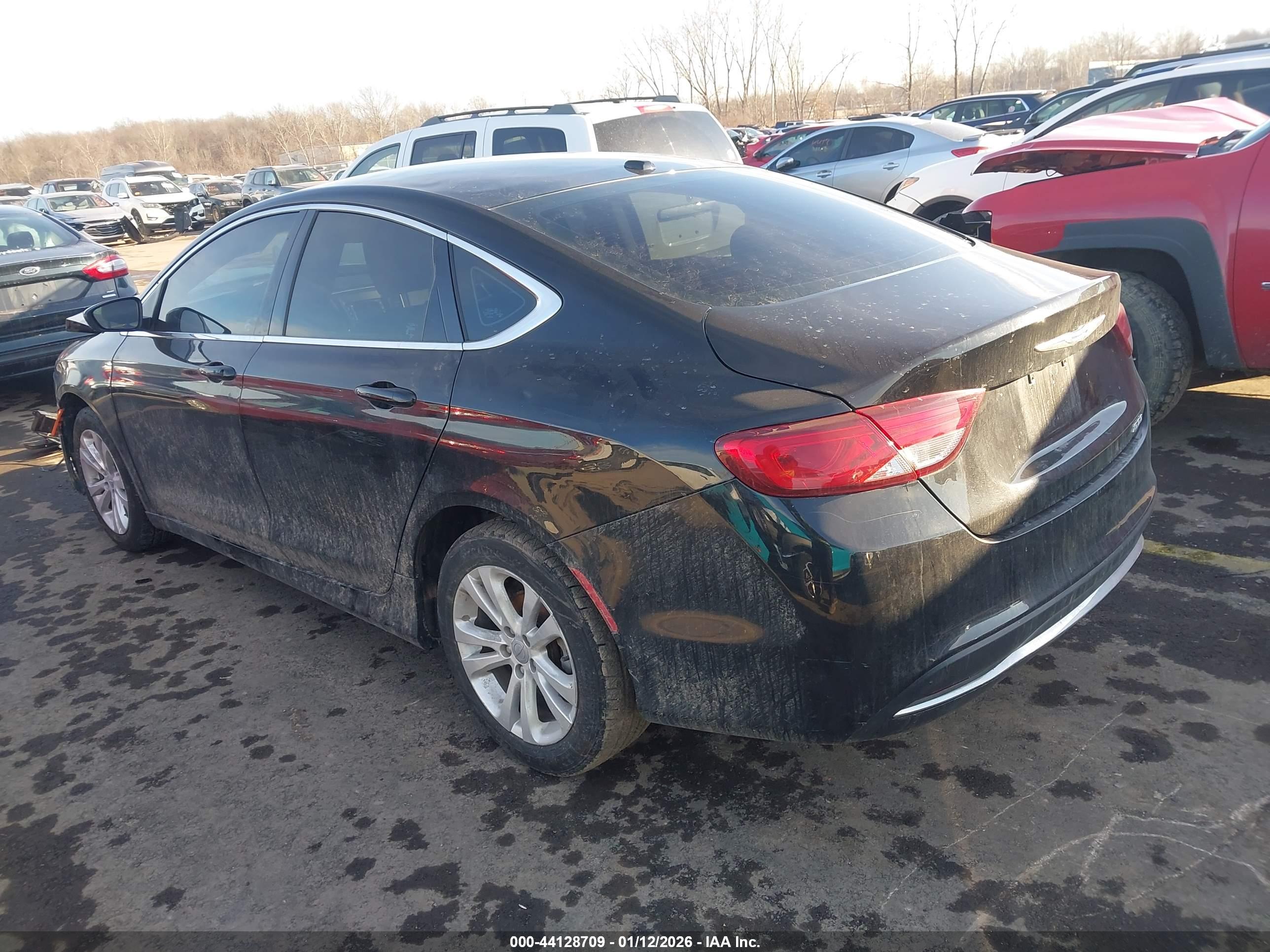 CHRYSLER 200 image 3