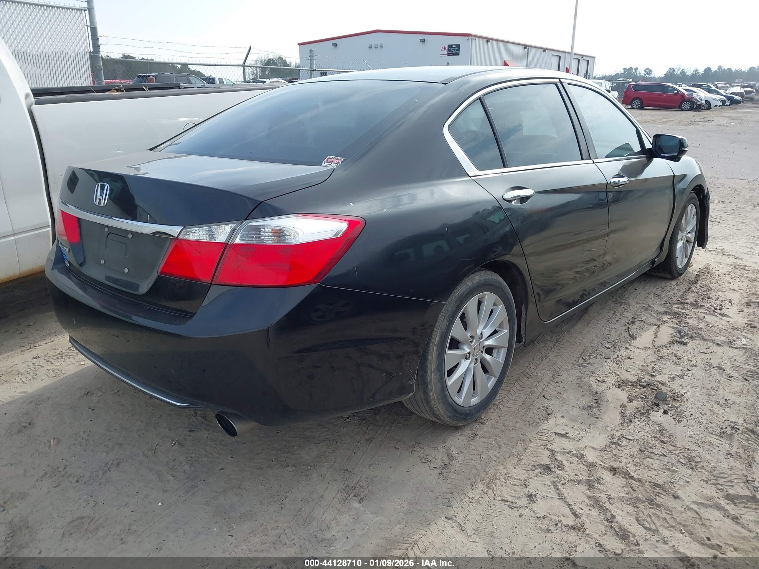 HONDA ACCORD image 4