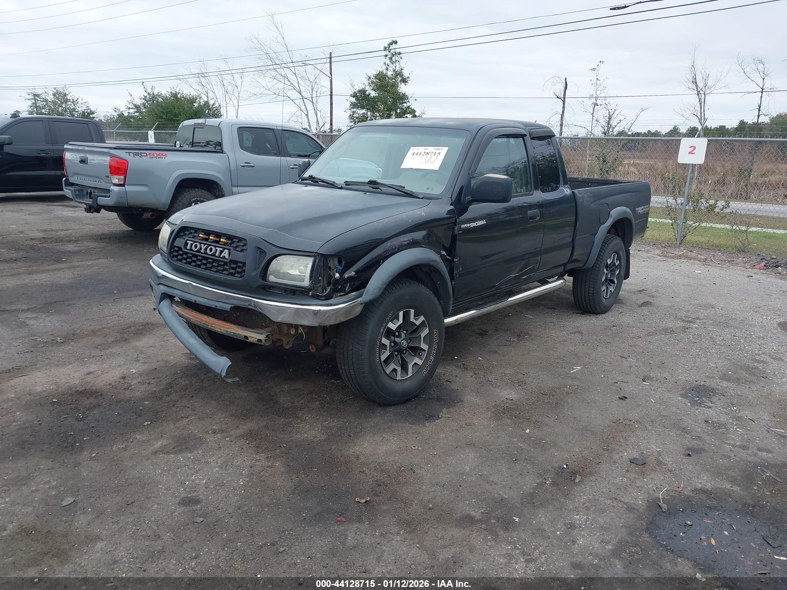TOYOTA TACOMA image 2