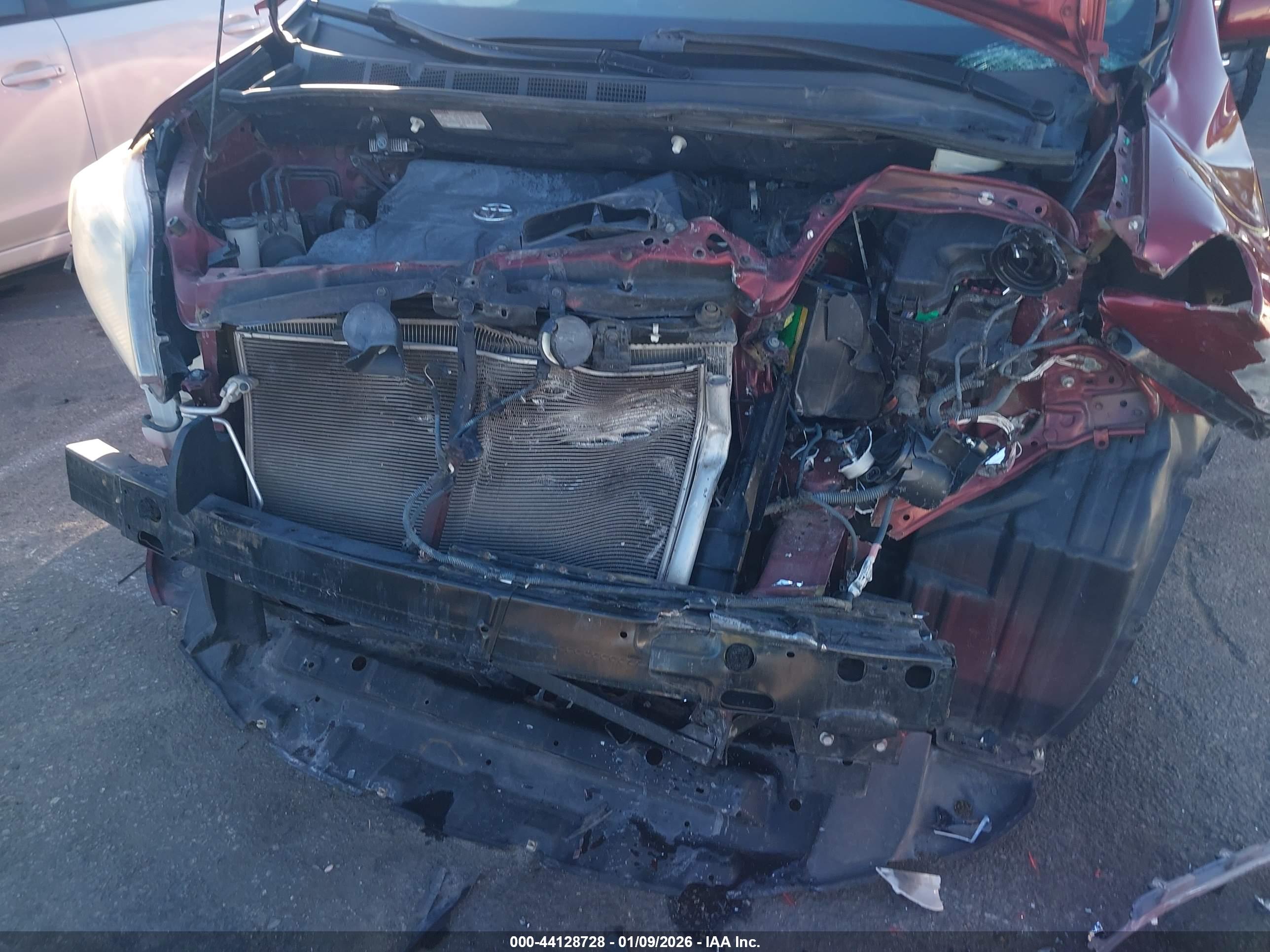 TOYOTA SIENNA image 6