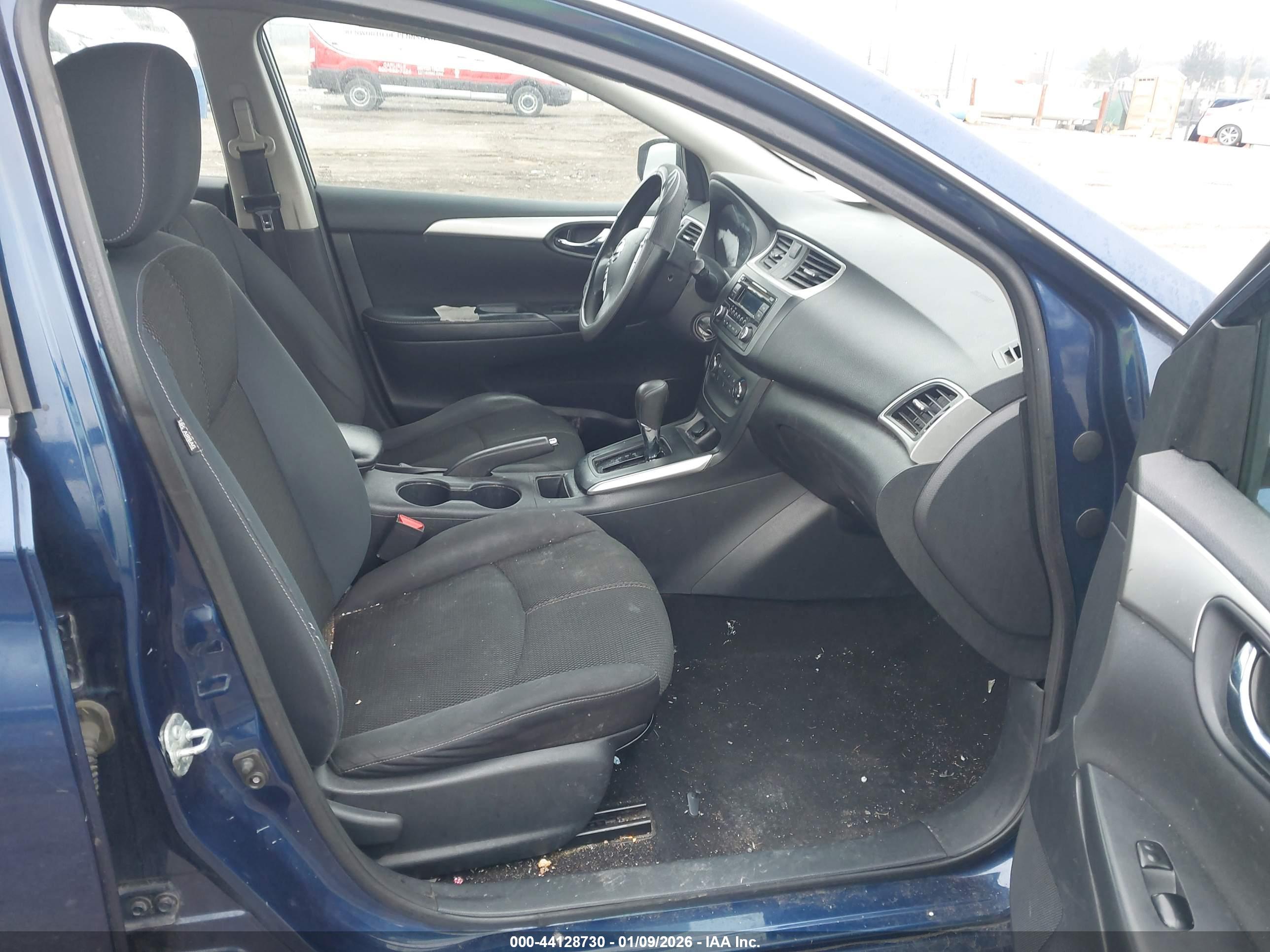NISSAN SENTRA image 5