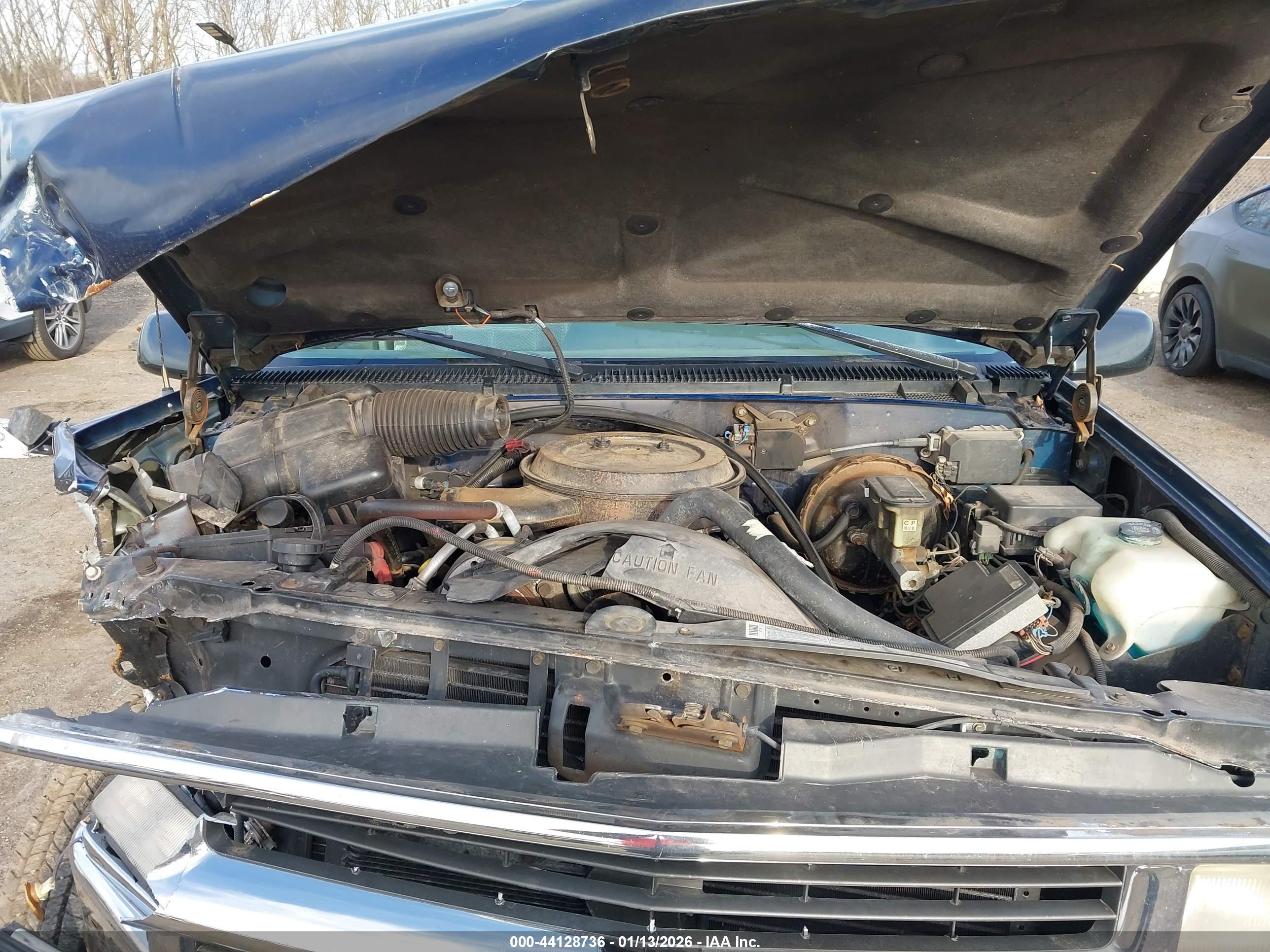 CHEVROLET SUBURBAN image 10