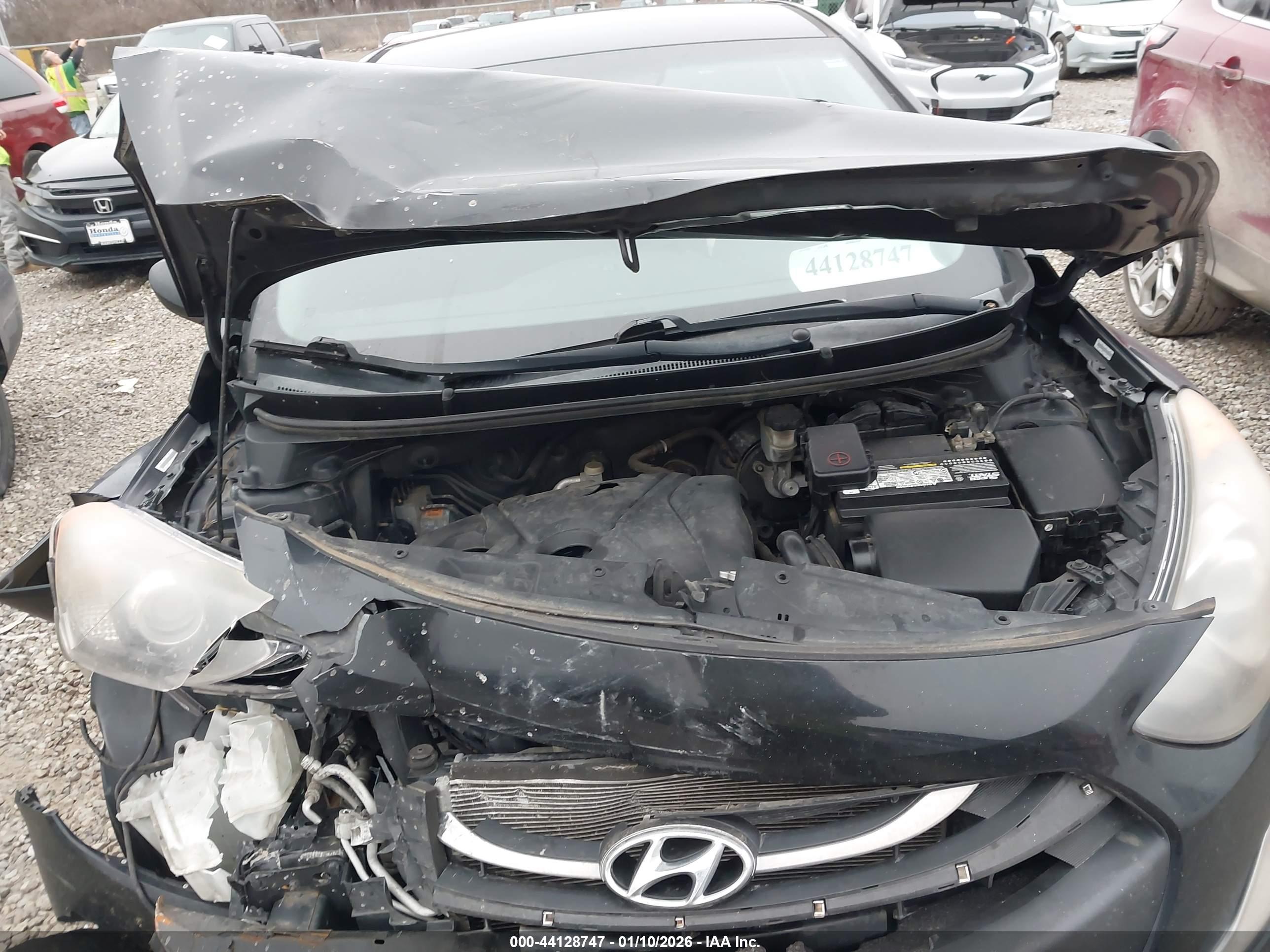 HYUNDAI ELANTRA image 10