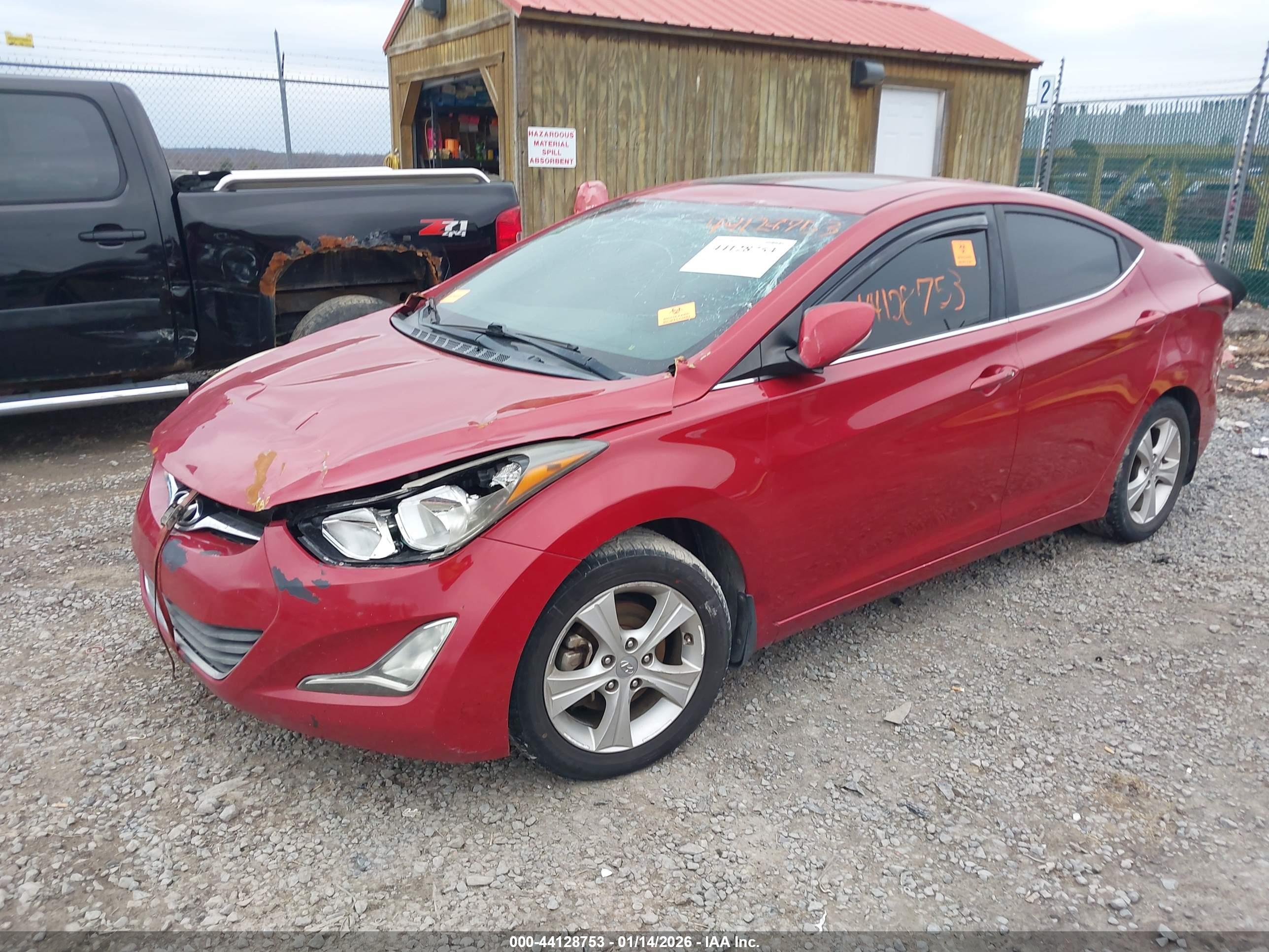 HYUNDAI ELANTRA image 2