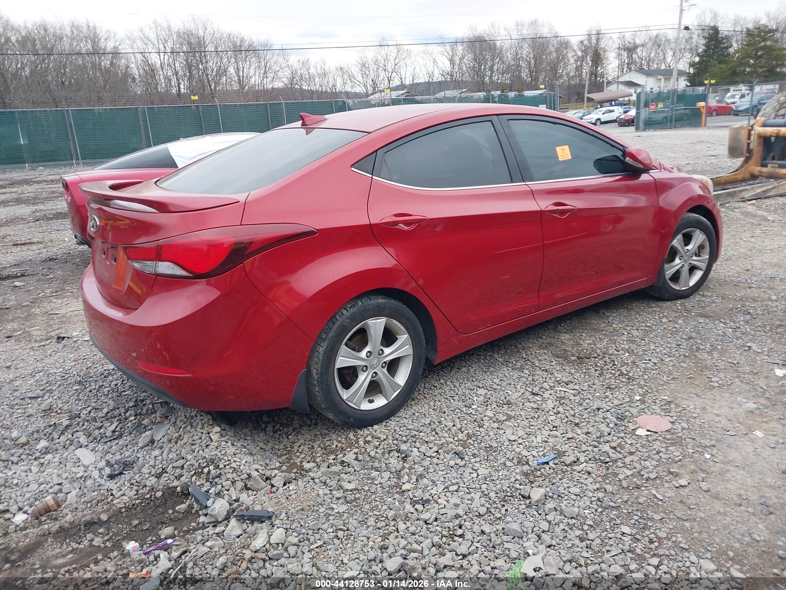 HYUNDAI ELANTRA image 4