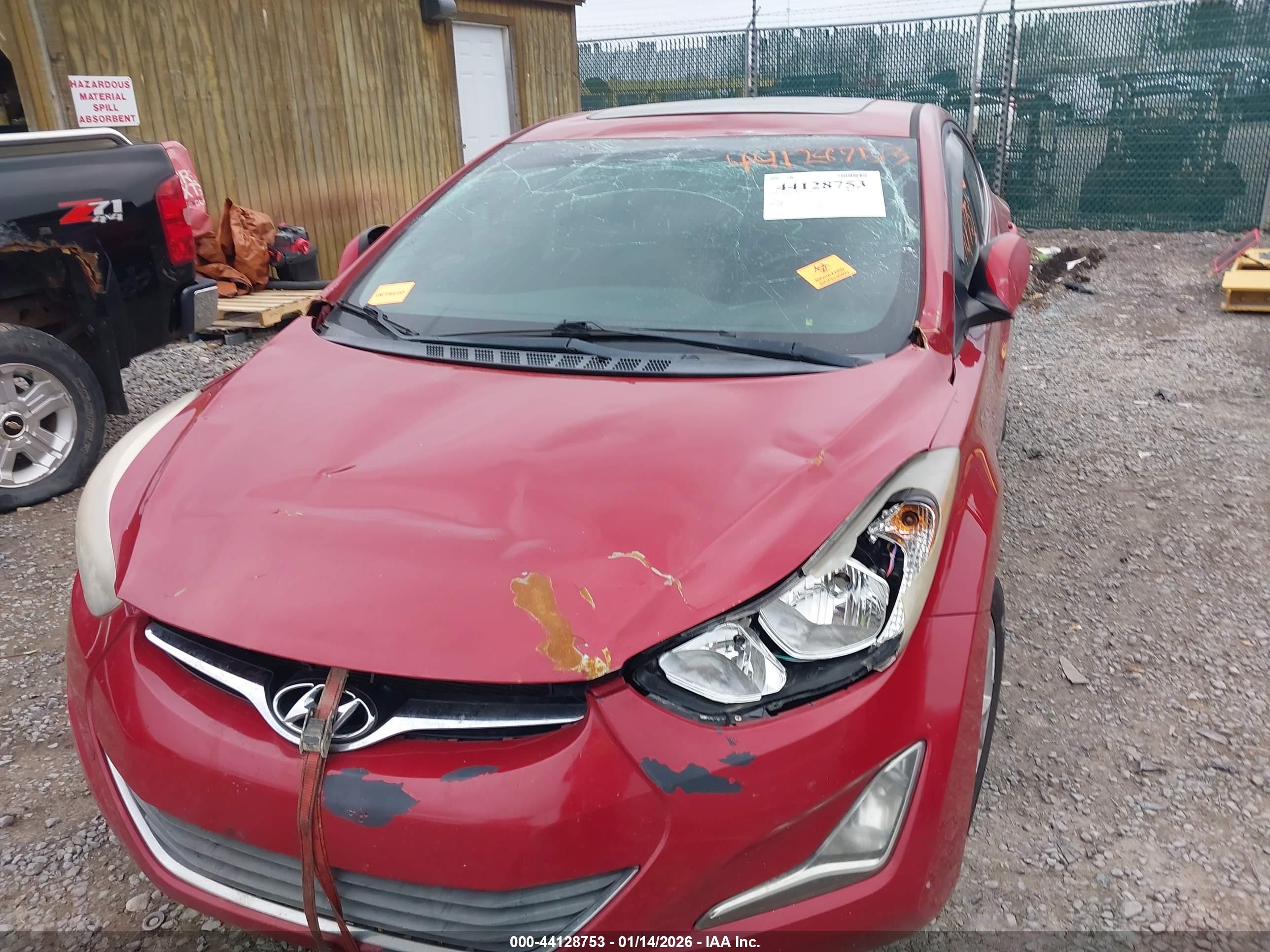 HYUNDAI ELANTRA image 6