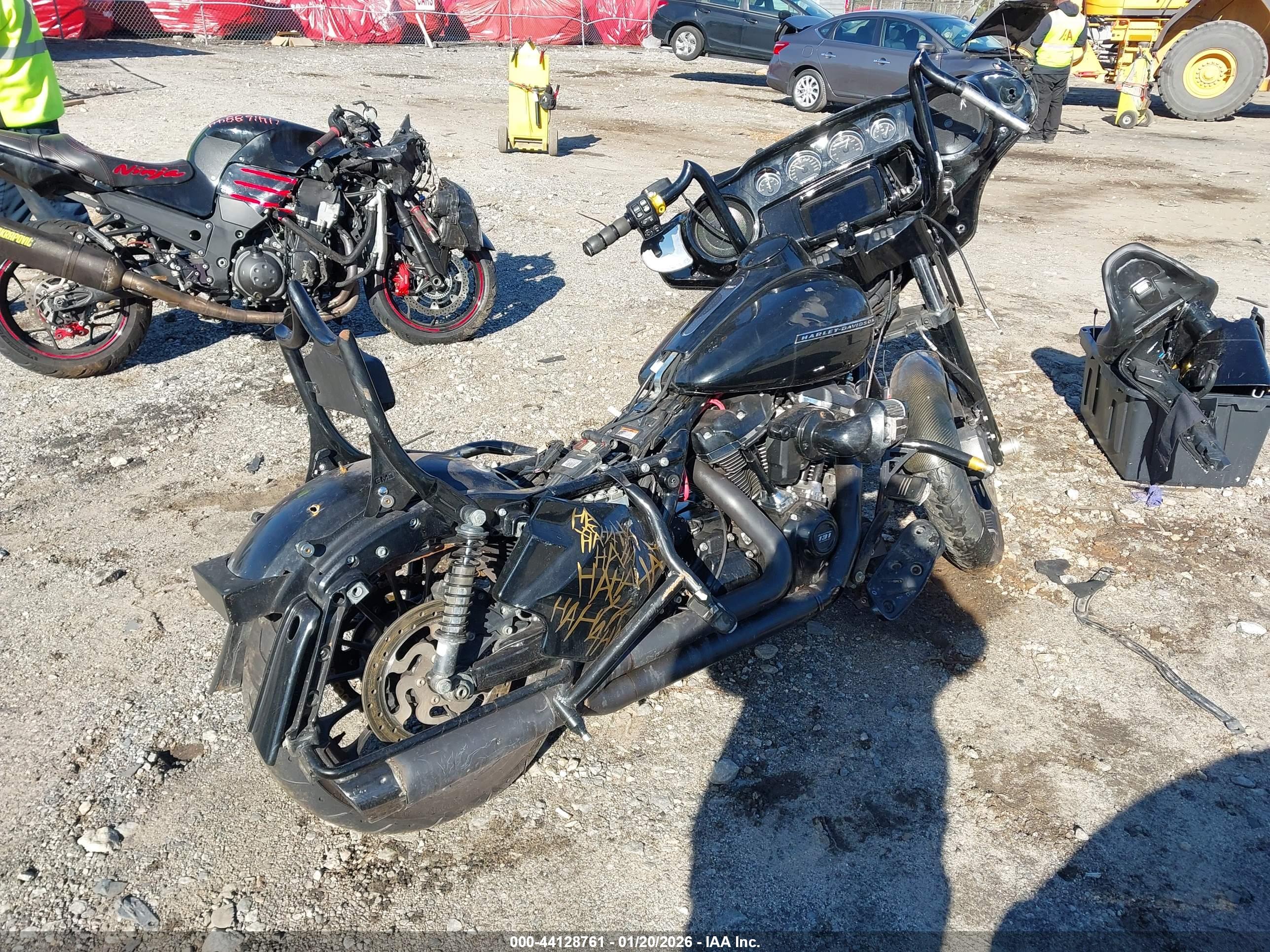 HARLEY-DAVIDSON FLHXS image 4