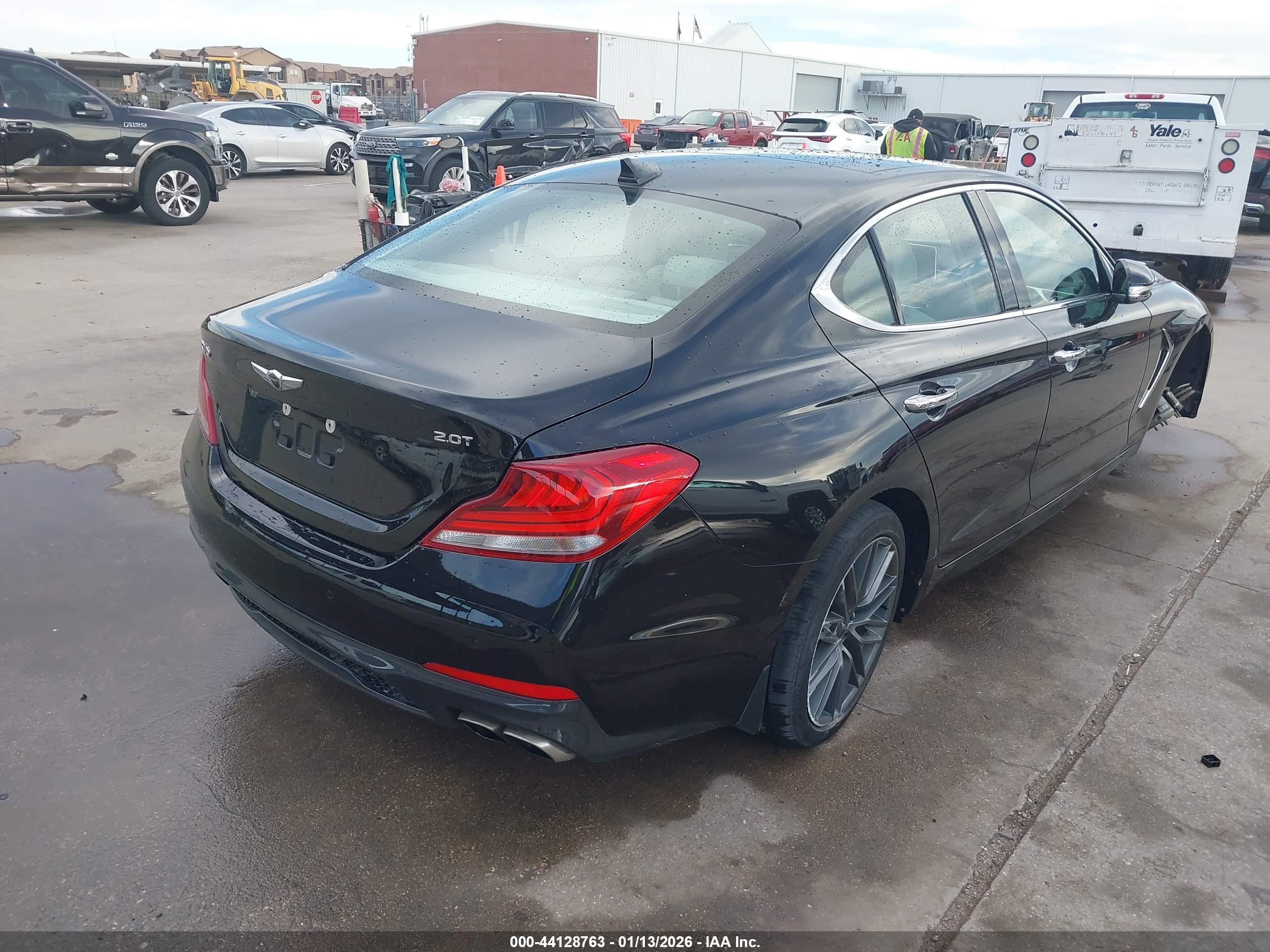 GENESIS G70 image 4