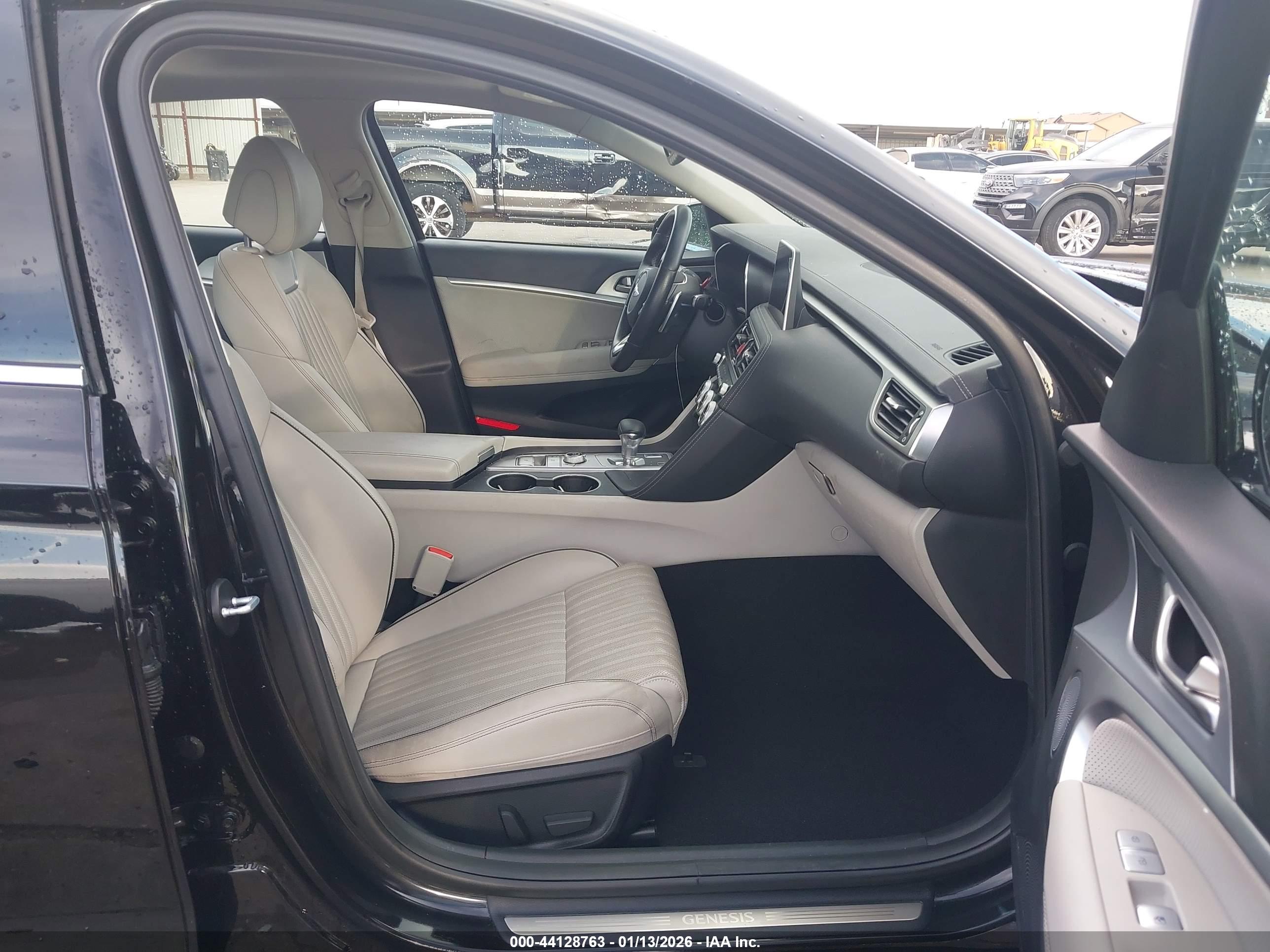 GENESIS G70 image 5