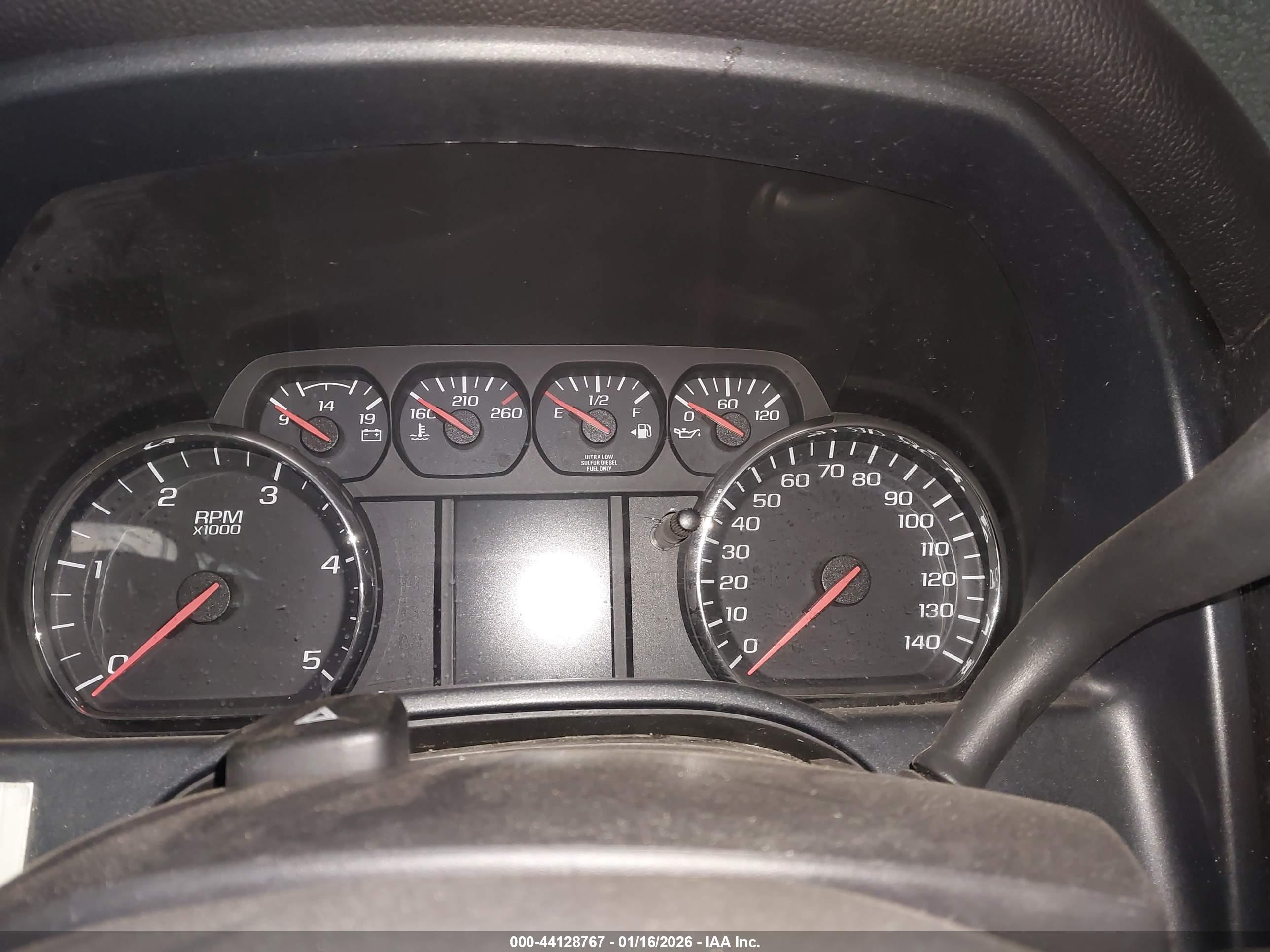 CHEVROLET SILVERADO image 6