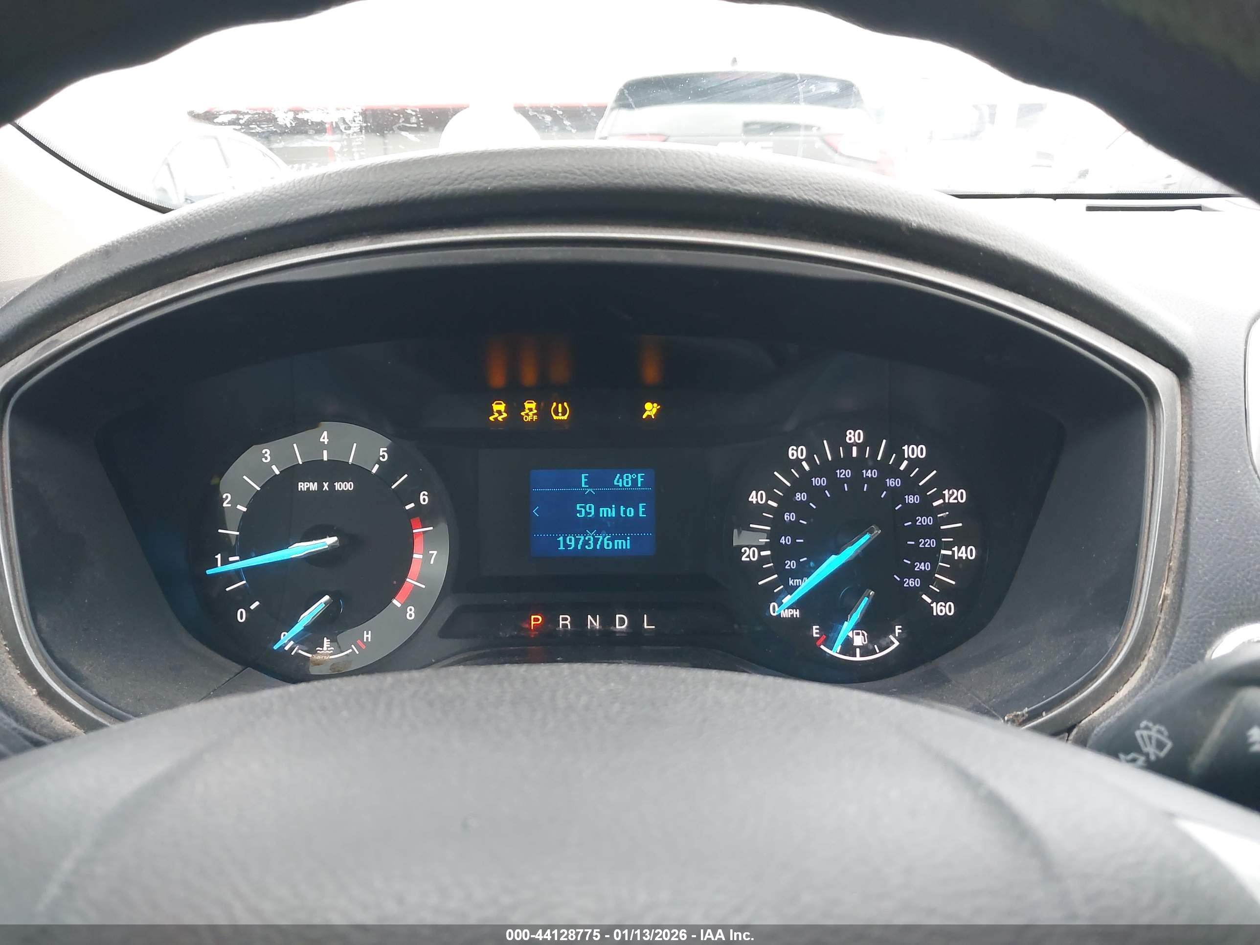 FORD FUSION image 7
